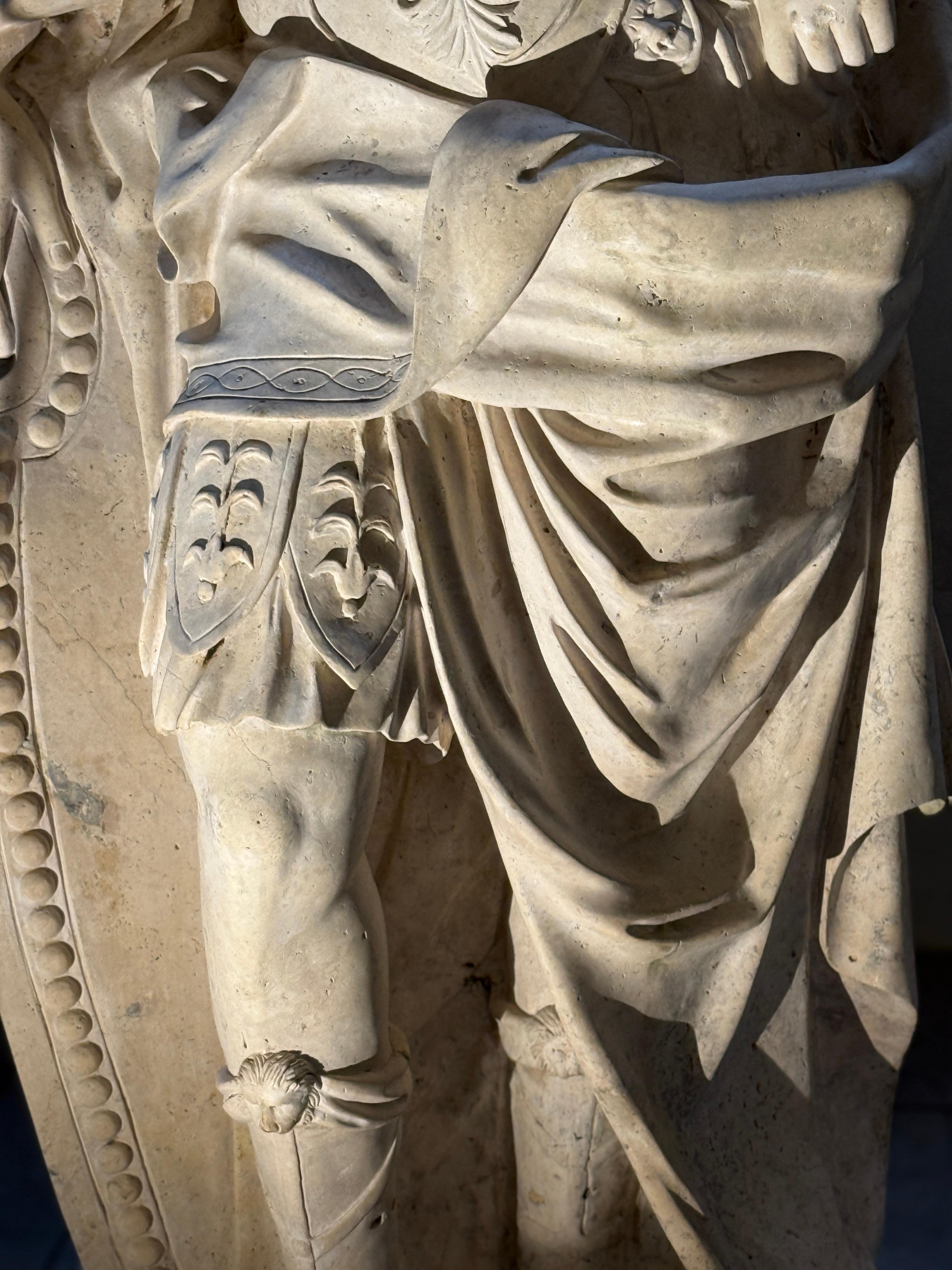 Magnífica Escultura de Mármol del Tema Mitológico Romano Minerva 1780' en venta 3