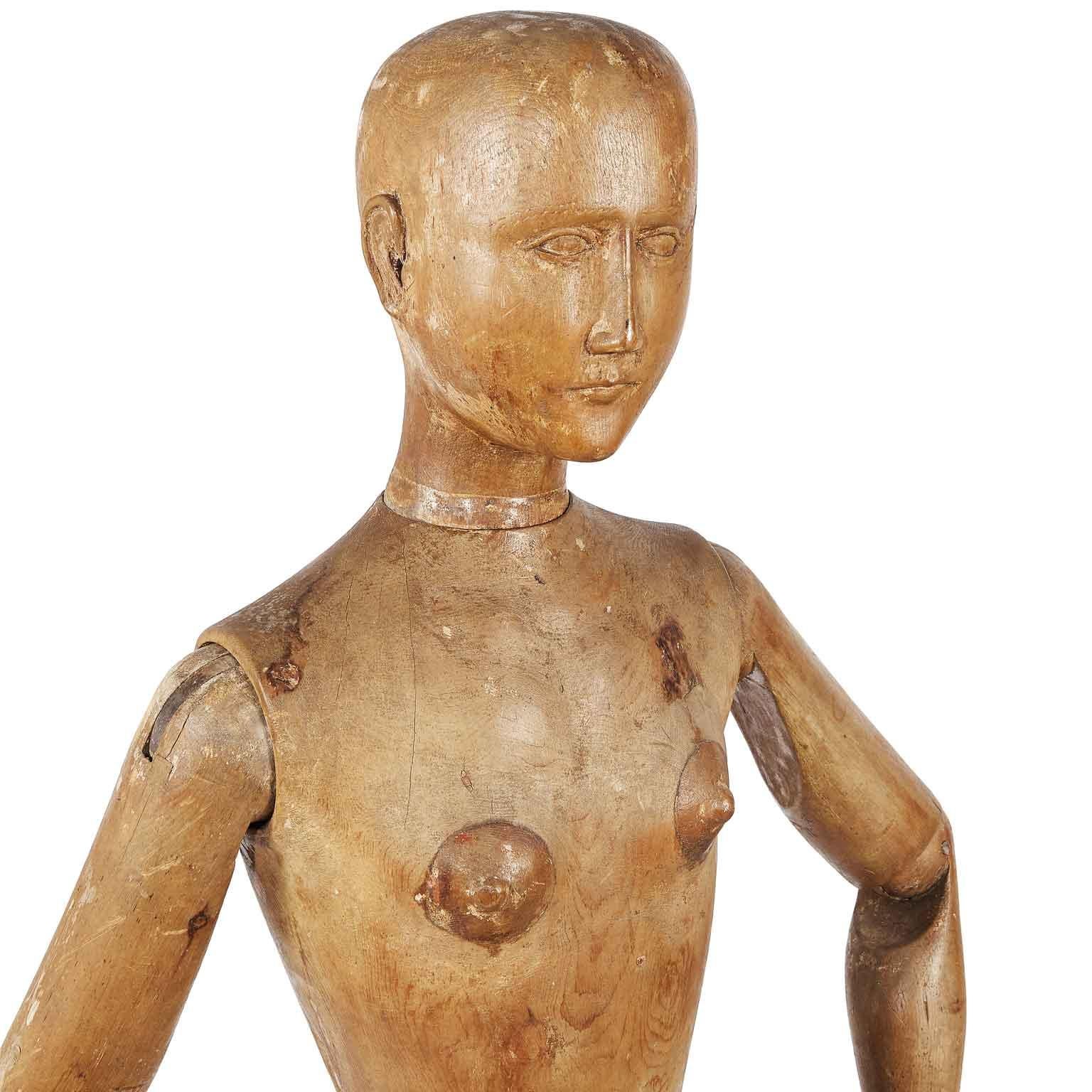 Maniquí femenino de tamaño natural Escultura articulada de haya italiana Mediados del siglo XIX - Sculpture de Unknown