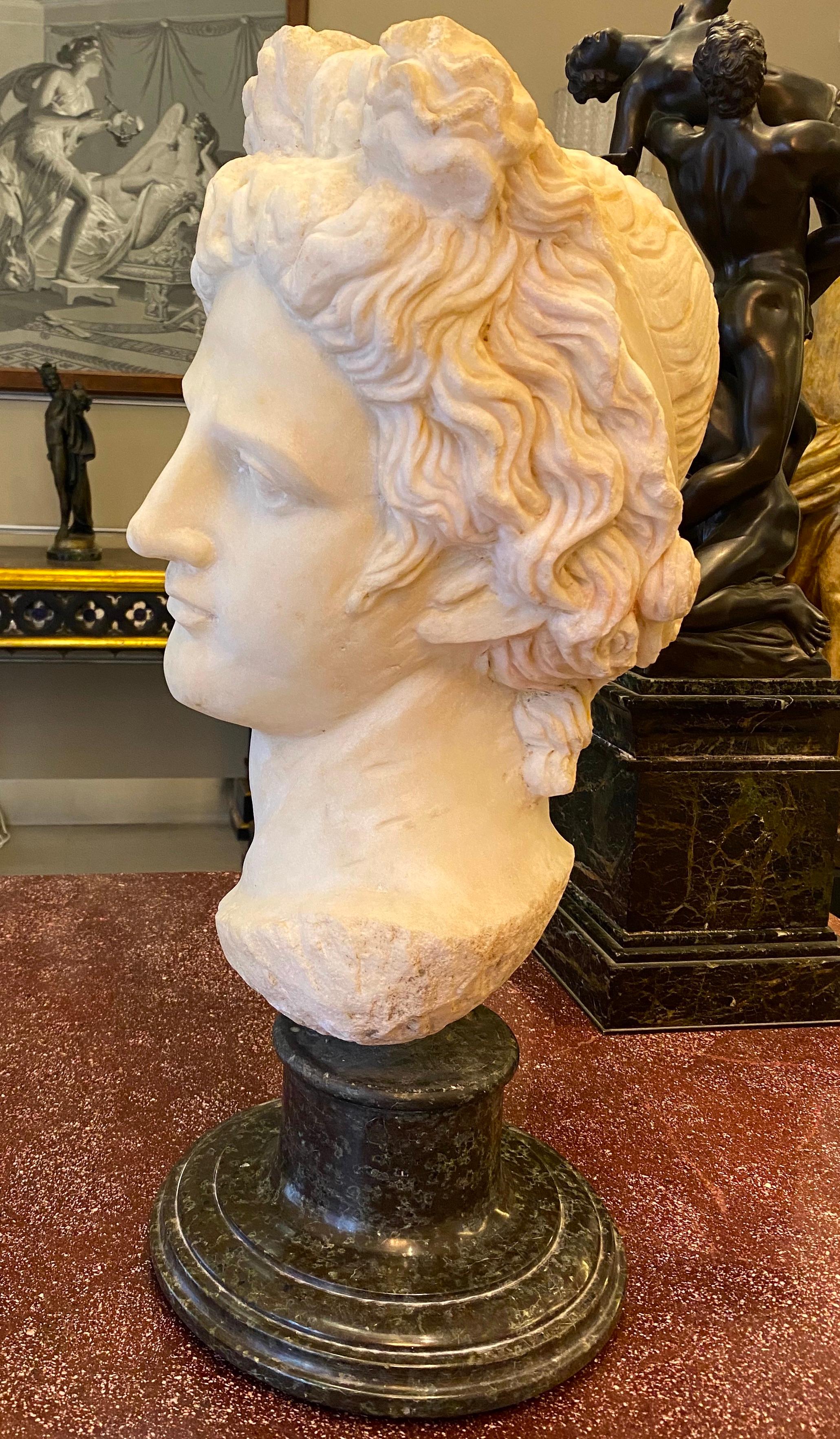 Marble Sculpture of Roman Mythological subject Apollo For Sale 4