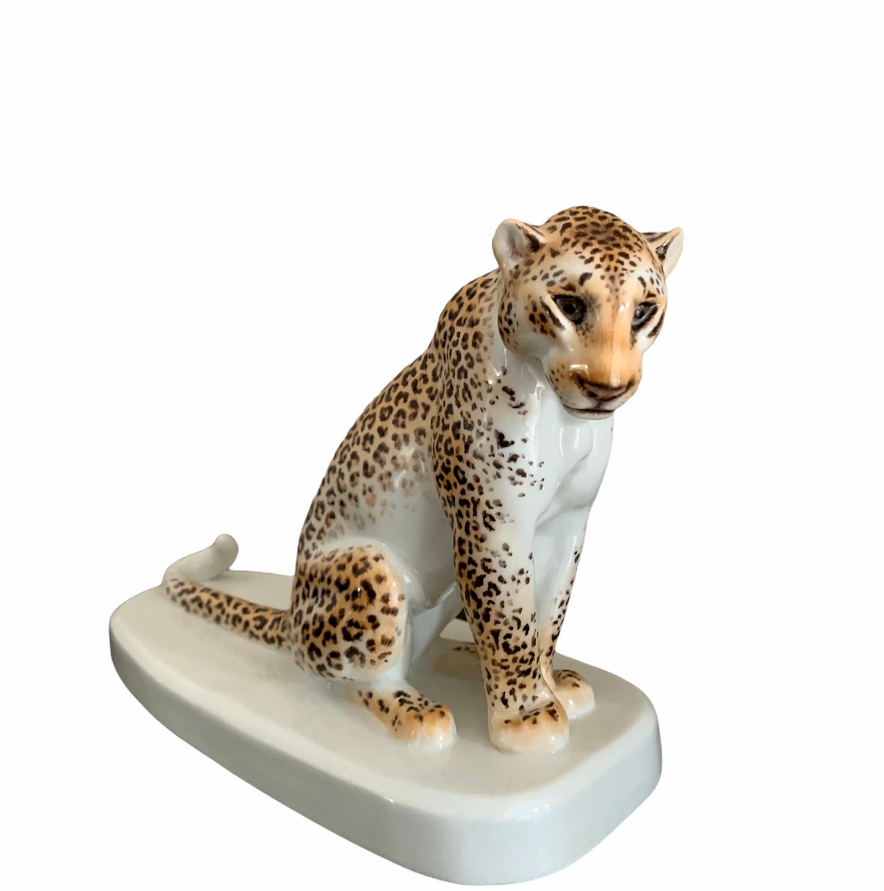 Unknown Figurative Sculpture - Meissen - German Porcelain Leopard sculpture