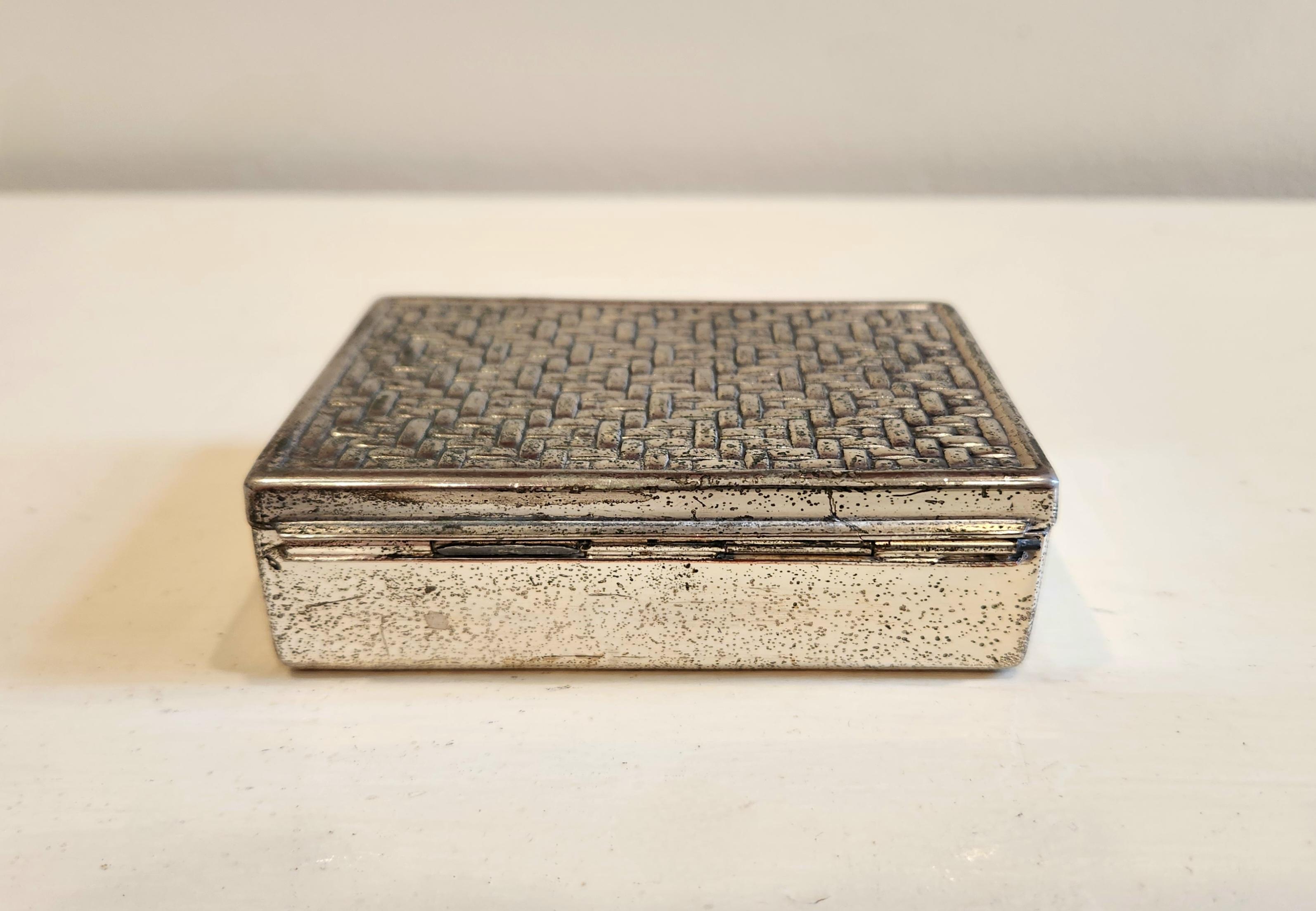 Mid-Century Metal Box in Silver Color For Sale 1