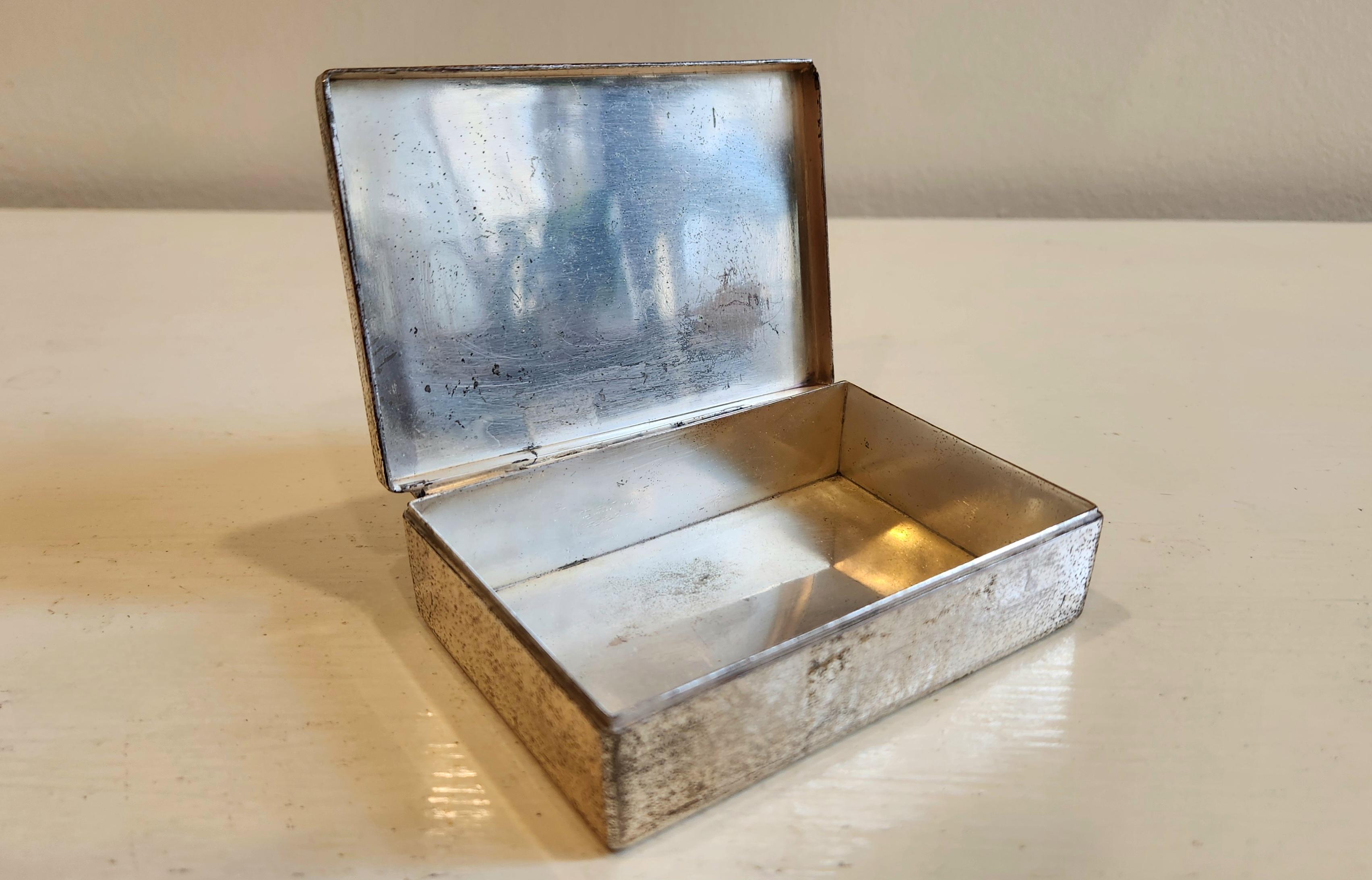 Boîte en métal du milieu du siècle, couleur Silver en vente 2