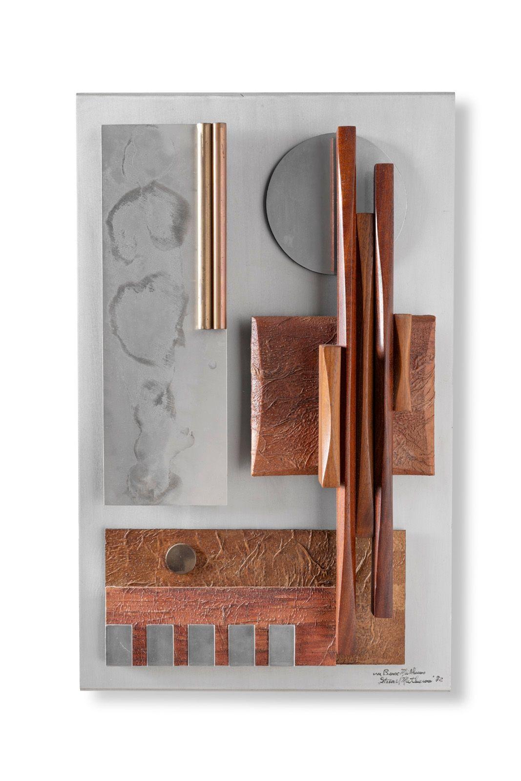 Scultura geometrica da parete in acciaio e legno di Stuart Mathews, stile metà del secolo scorso - Sculpture di Unknown
