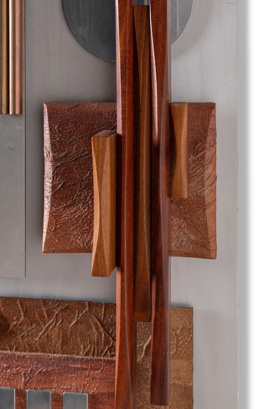 Scultura geometrica da parete in acciaio e legno di Stuart Mathews, stile metà del secolo scorso in vendita 2
