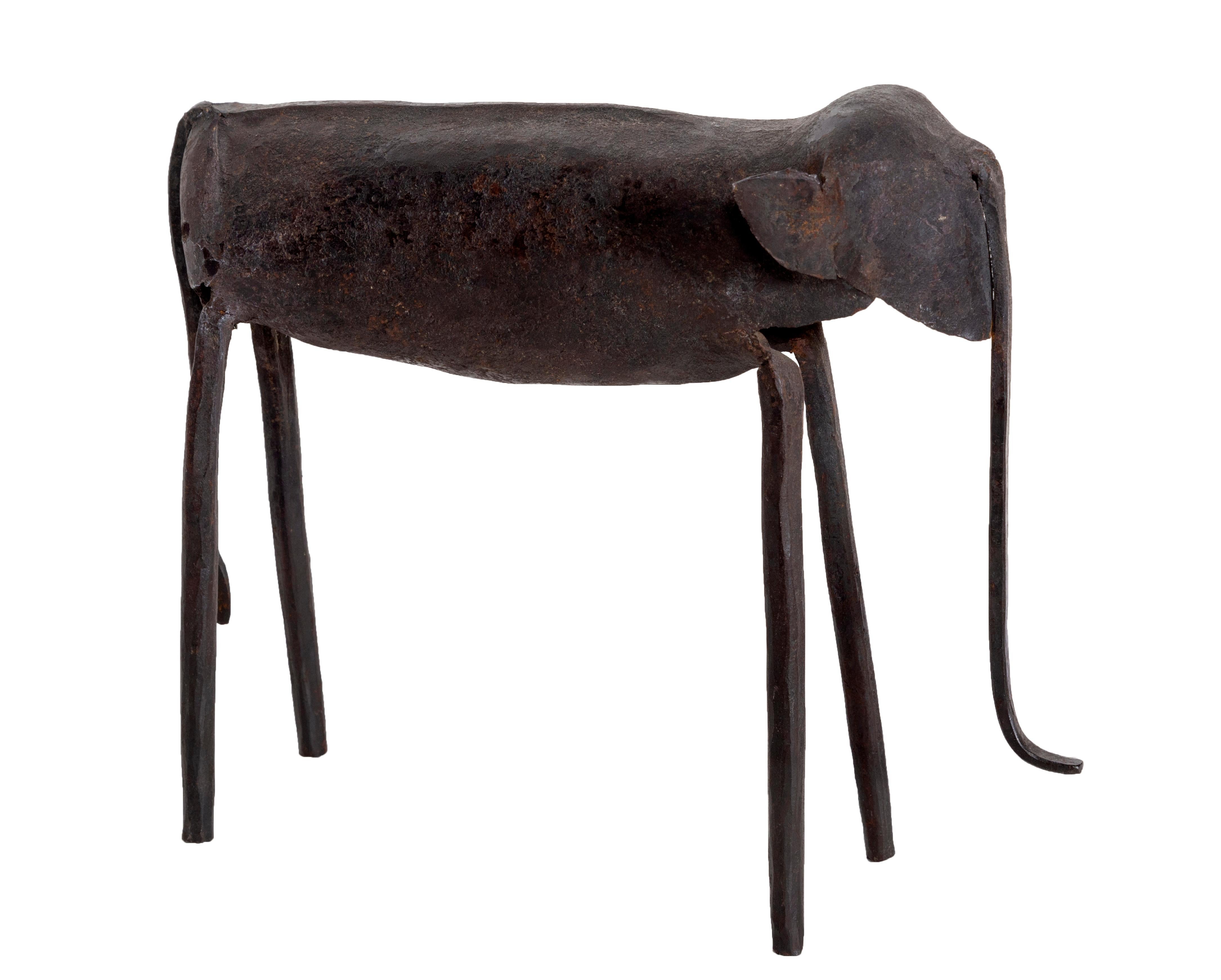 Unknown Figurative Sculpture – Modern Iron Elephant Sculpture