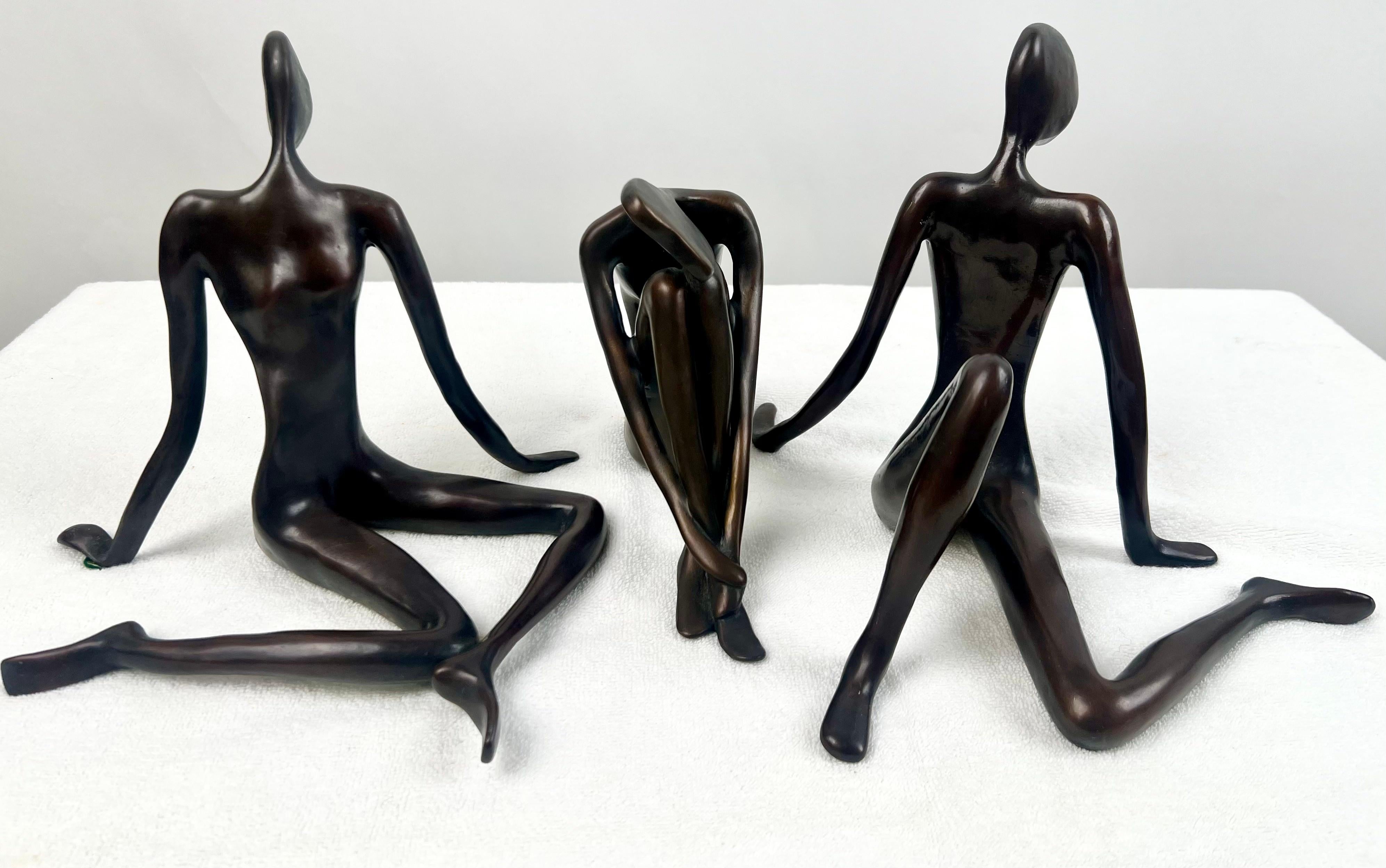 Scultura figurativa modernista in bronzo in edizione limitata, set di 3 pezzi, firmata e numerata