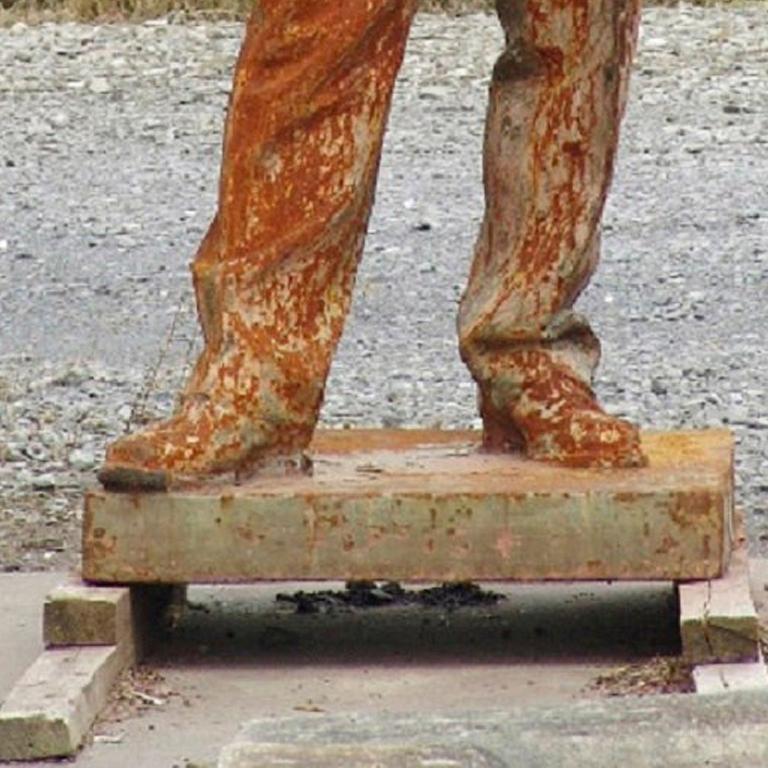 lenin sculpture
