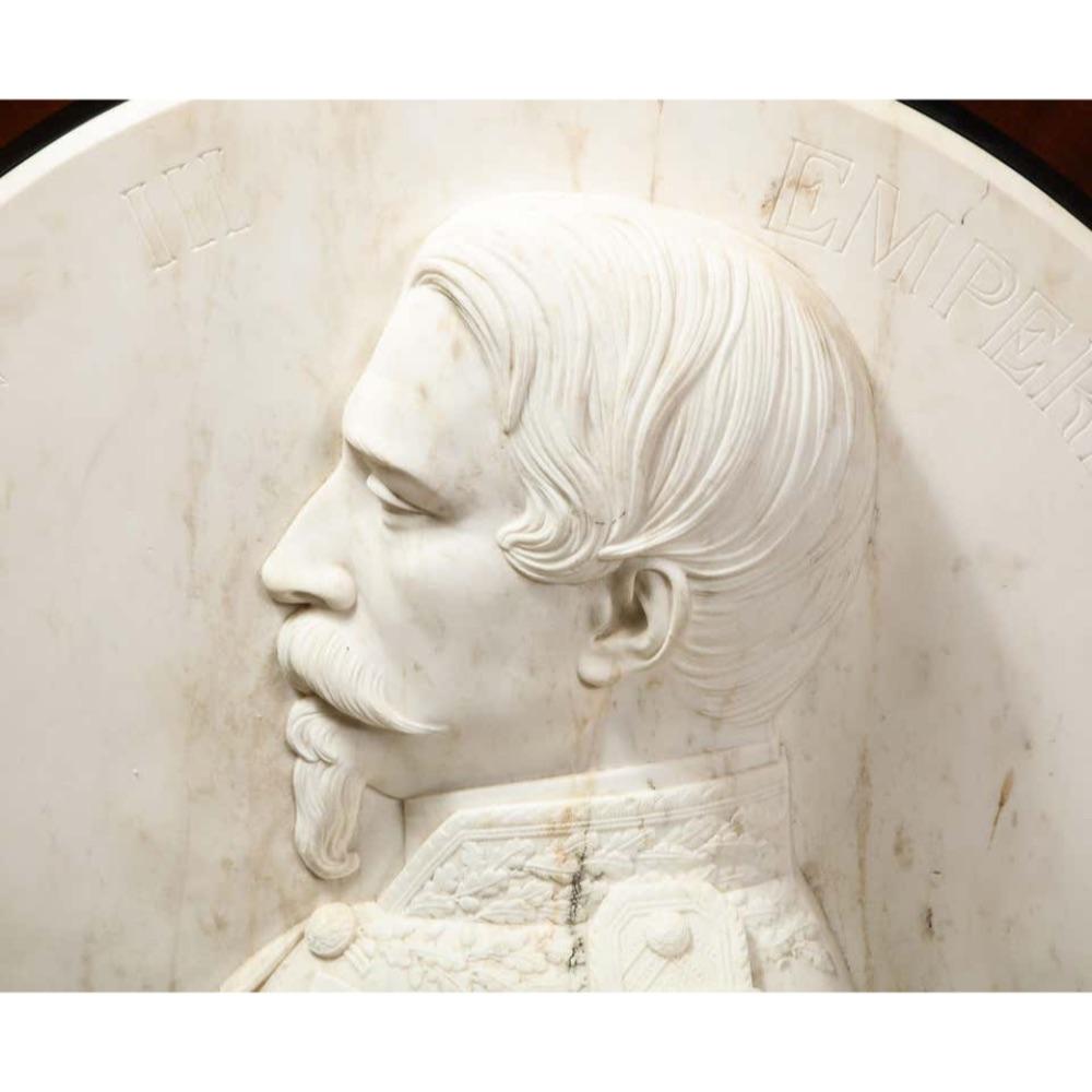 Museum Quality French White Marble Roundel Relief of Emperor Napoleon III, 1860 For Sale 5