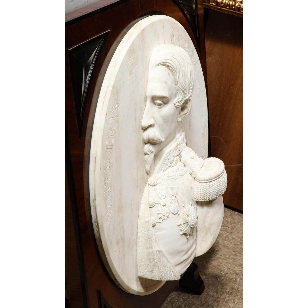 Museum Quality French White Marble Roundel Relief of Emperor Napoleon III, 1860 For Sale 6
