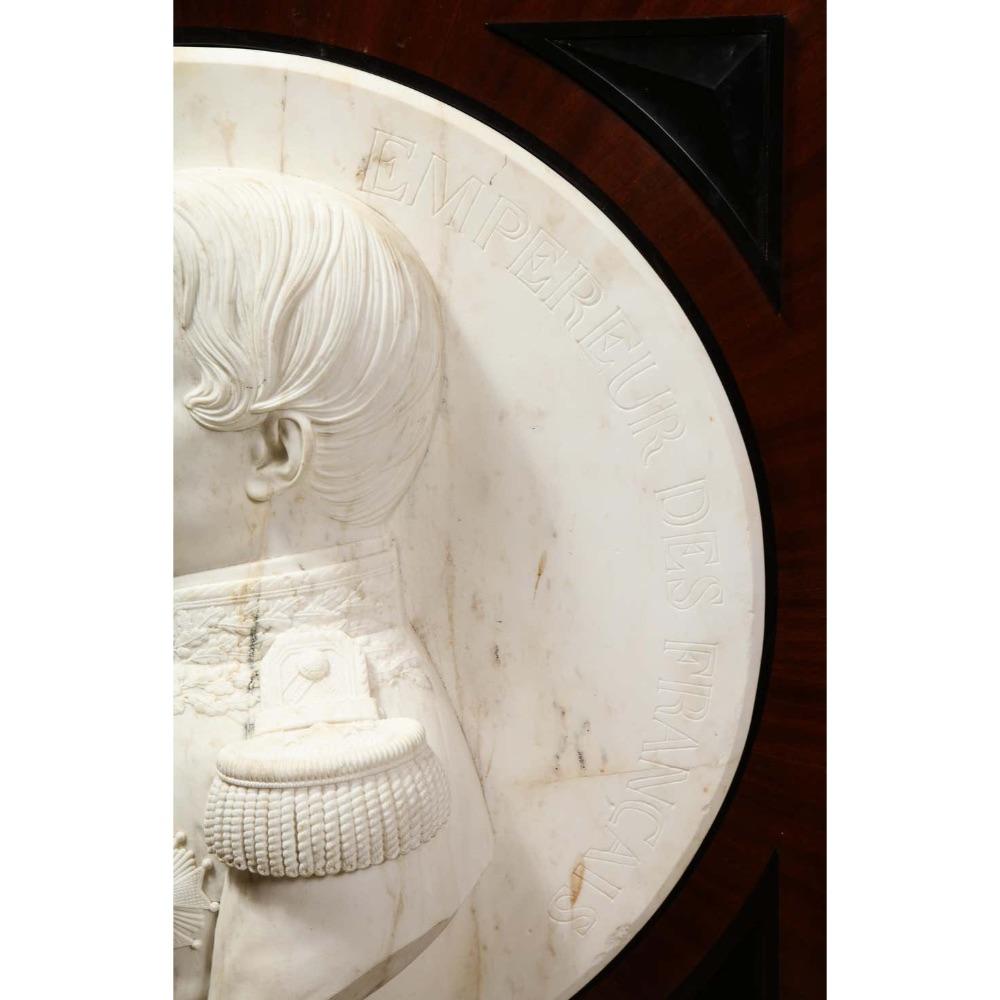 Museum Quality French White Marble Roundel Relief of Emperor Napoleon III, 1860 For Sale 3