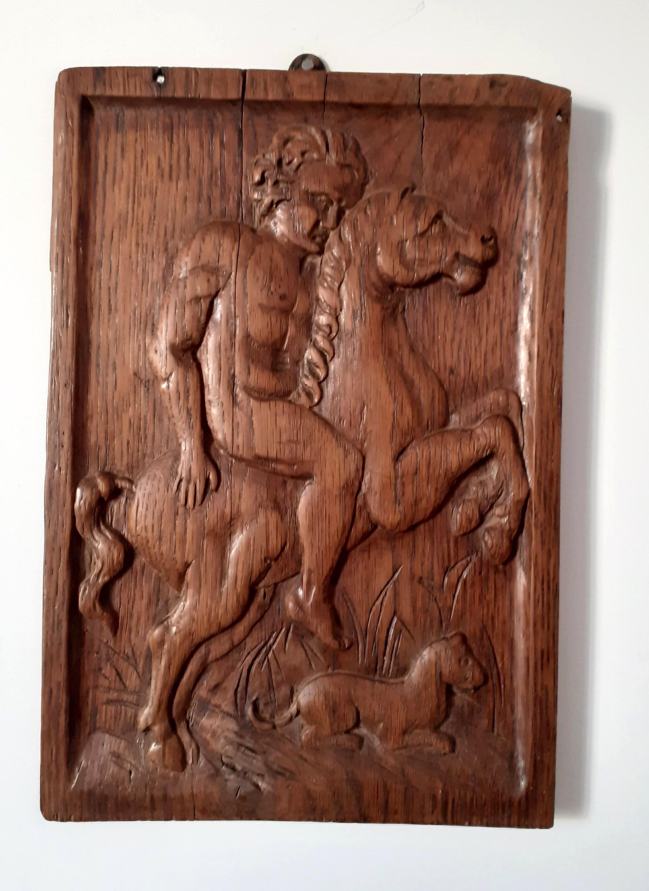 Sculpture française en relief représentant une scène mythologique : cavalier masculin nu et son chien en vente 1
