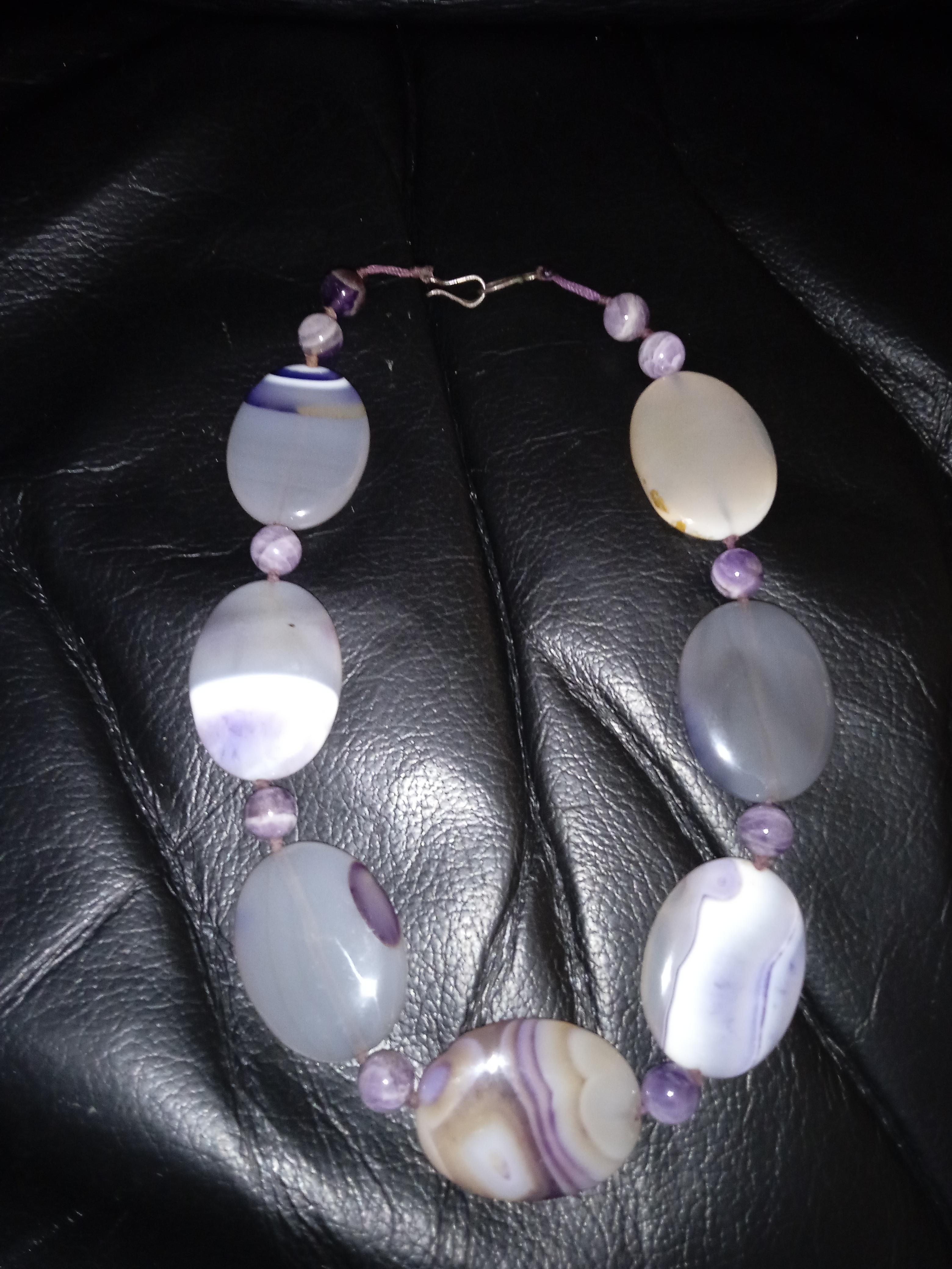 Natürliche Achat Stein Perlen Halskette handgefertigt  im Angebot 1