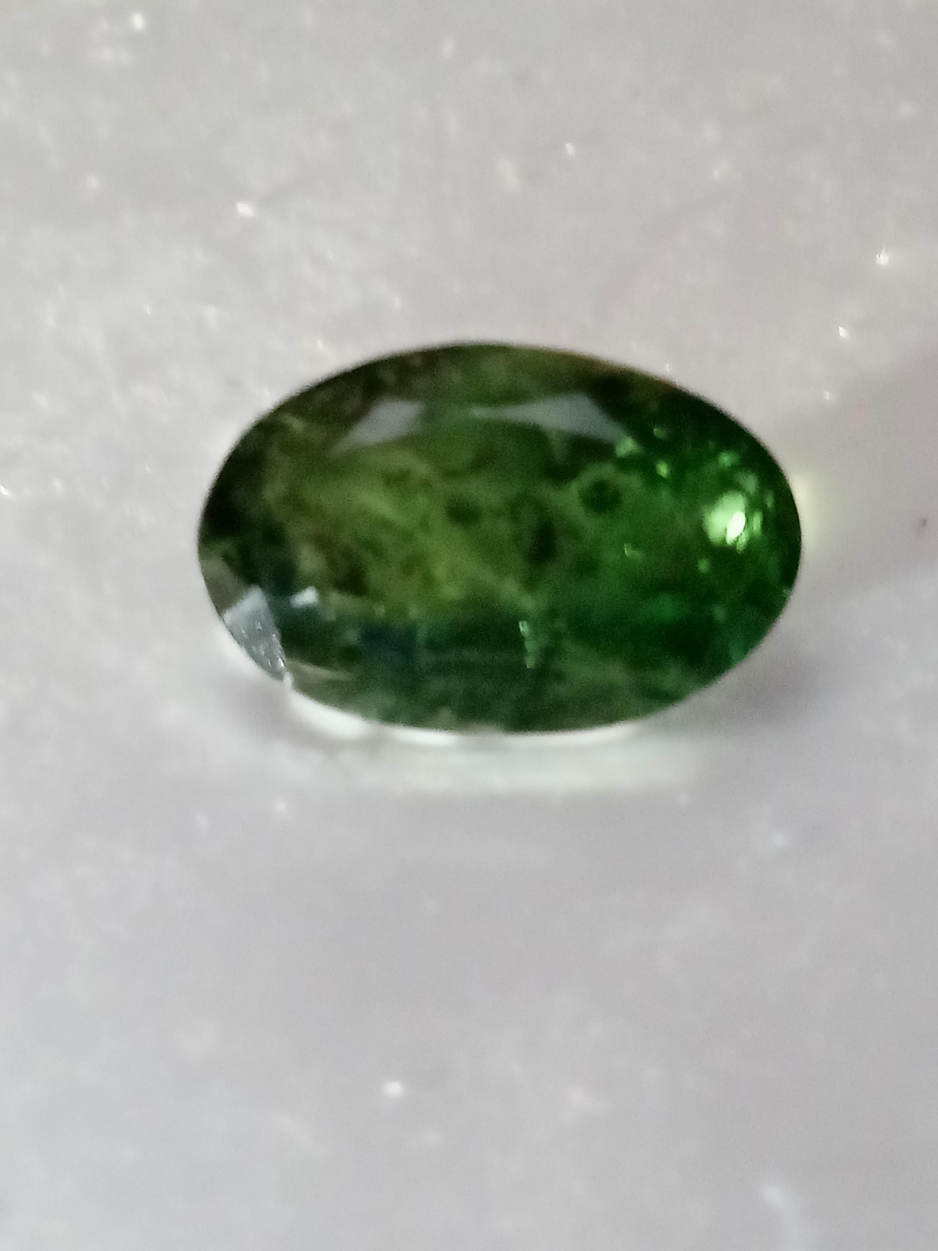 Natural green sapphire not heated not treated 5.35 carats  - Naturalistic Sculpture by Unknown