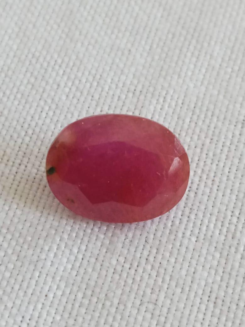 Natural Mozambique ruby translucent not heated not treated 1.8 crts - Sculpture by Unknown