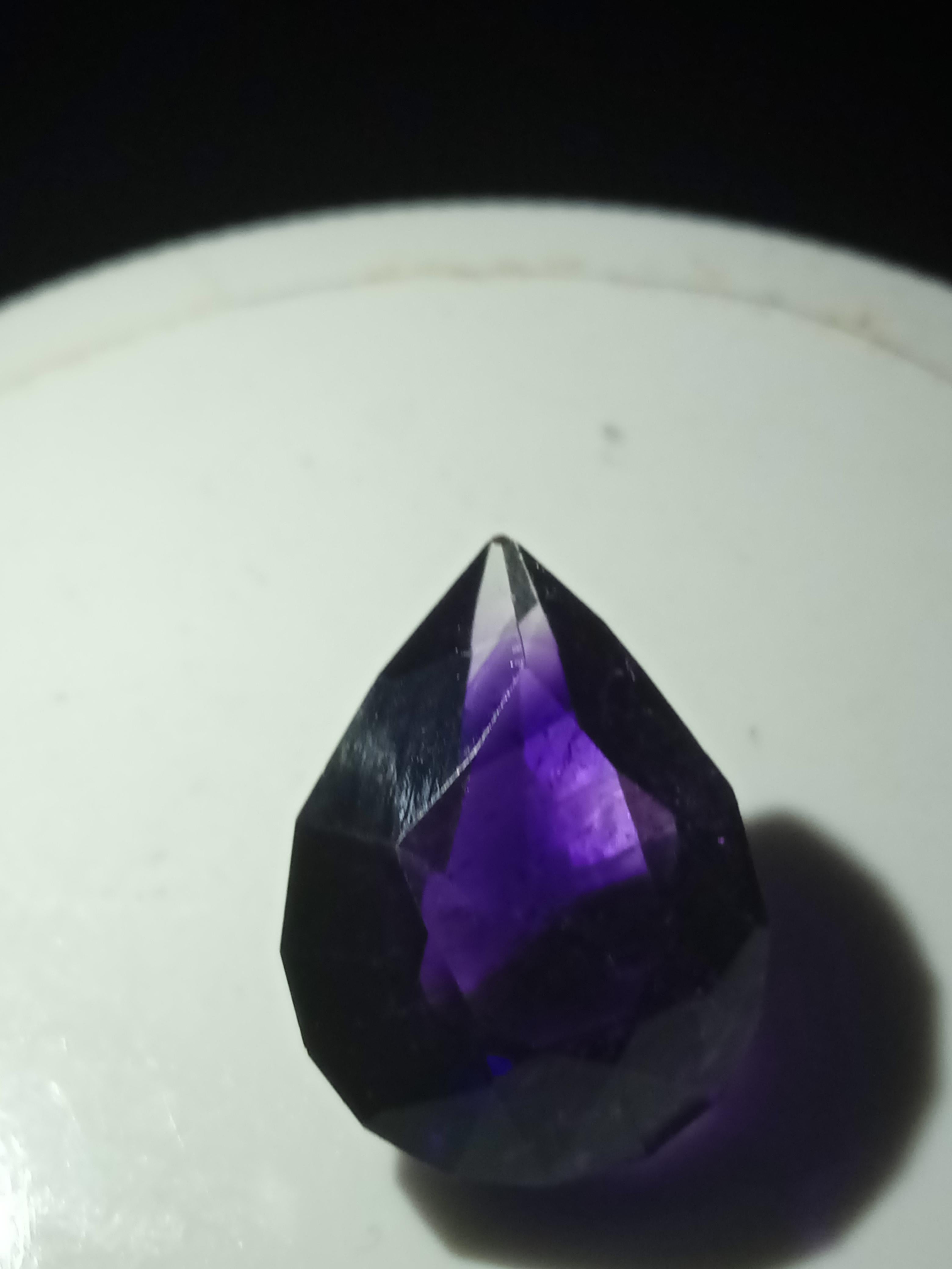 Natural purple amethyst 7.25 carats  For Sale 4