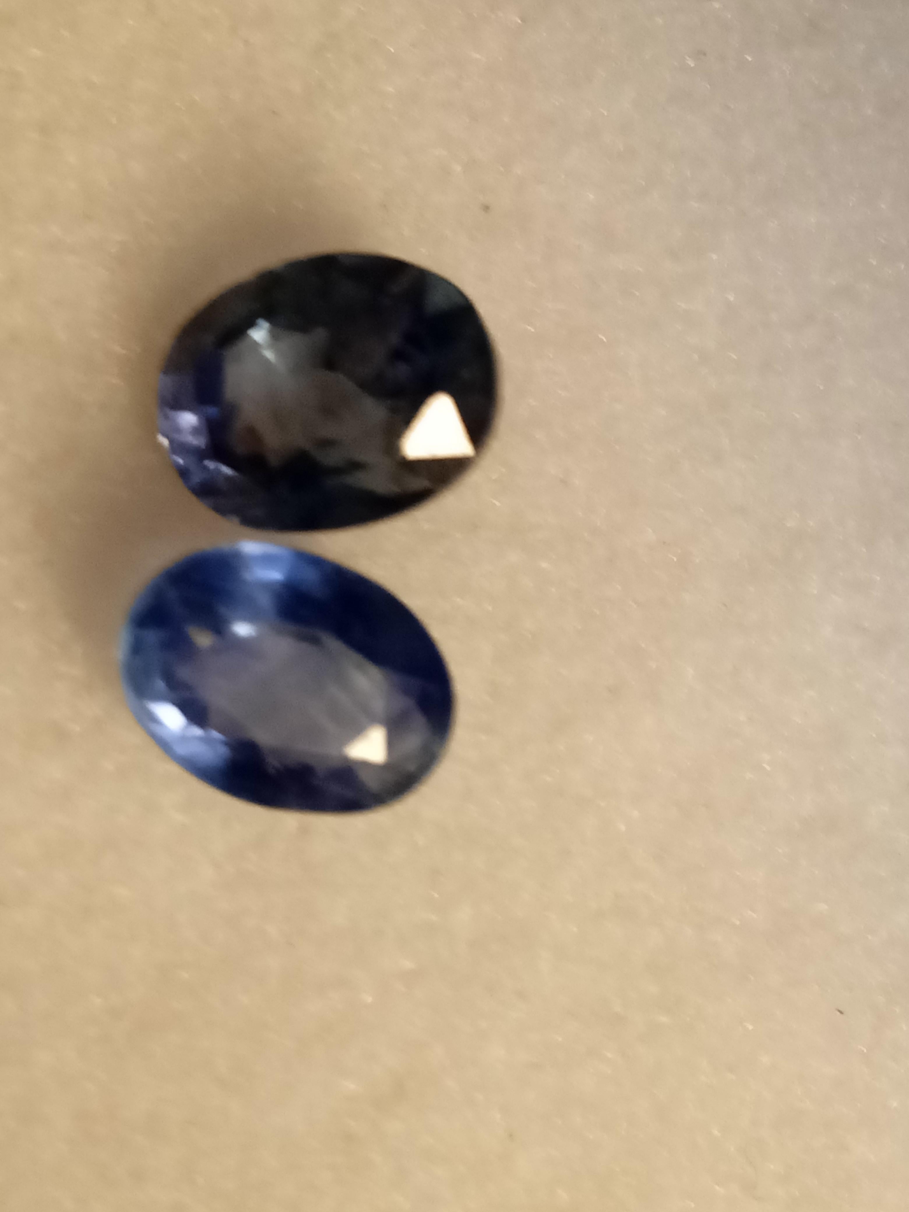 Natural blue sapphire pair not heated not treated 3 carats For Sale 1