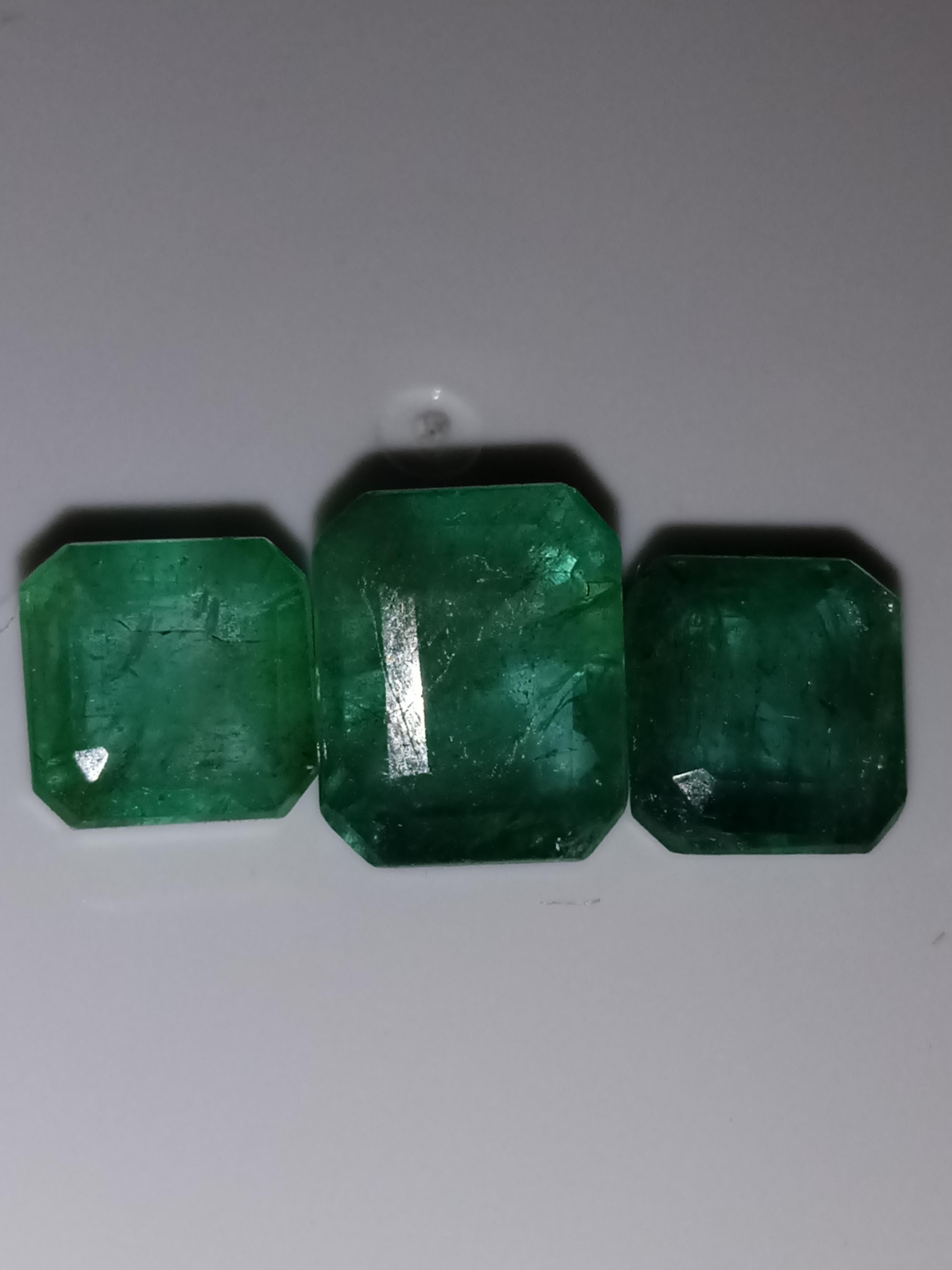 Natural Zambia emeralds 3 pieces set weight  - Sculpture by Unknown