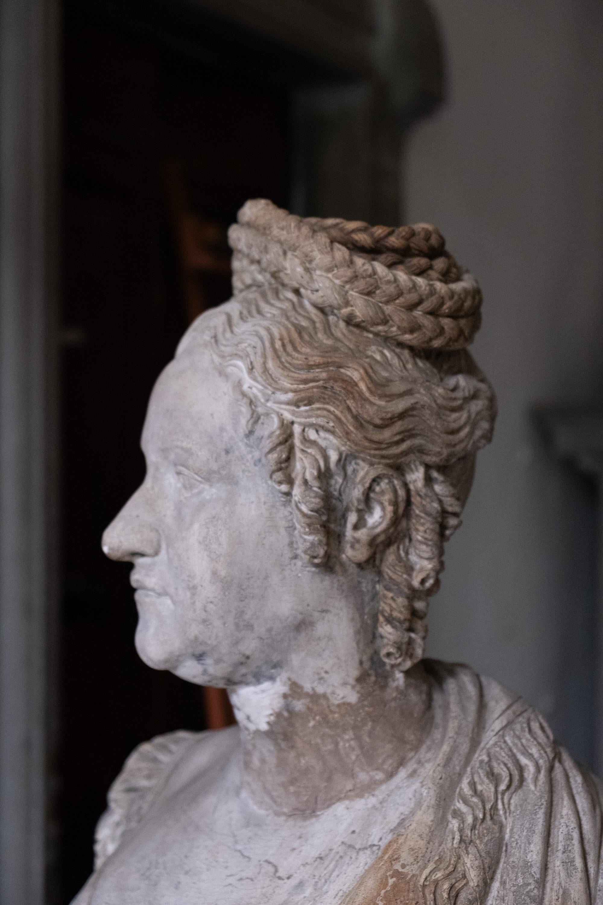 Two 19th century busts. 
Charles X period, circa 1820. 
Material: plaster. It depicts two portraits, modeled by a sculptor in the late Empire era, which depict two aristocrats from Southern Italy. 
The Neapolitan origin of the two sculptures