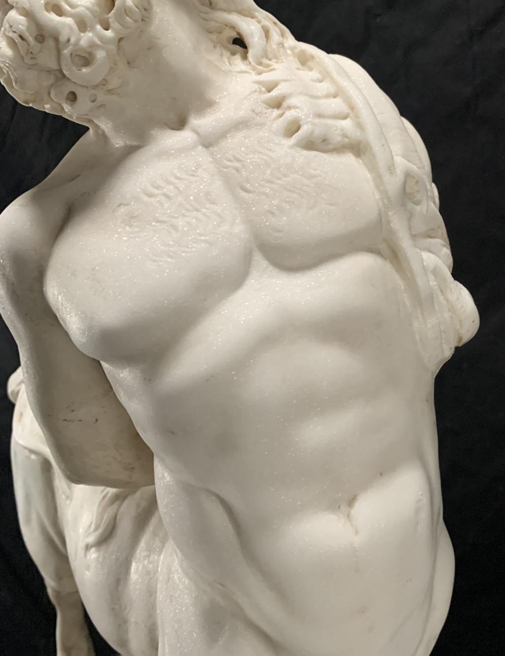 Escultura neoclásica en Roma- Mármol italiano de finales del siglo XVIII - Viejo centauro 7