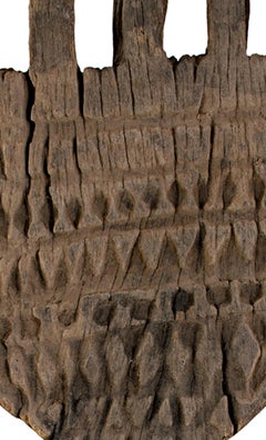 "Poste de bendición teral nepalí", madera tallada creada en el siglo XIX