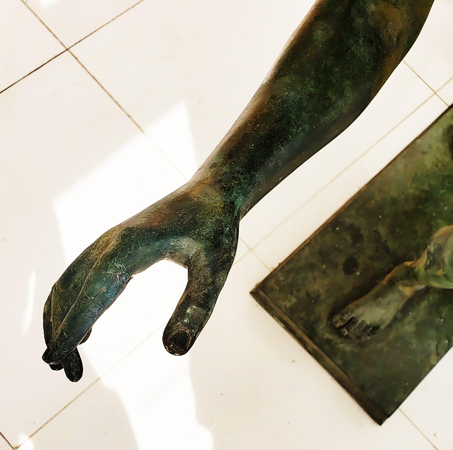 Männlicher Akt-Läufer aus Bronze, patiniert, klassischer Nach der Antike im Angebot 9
