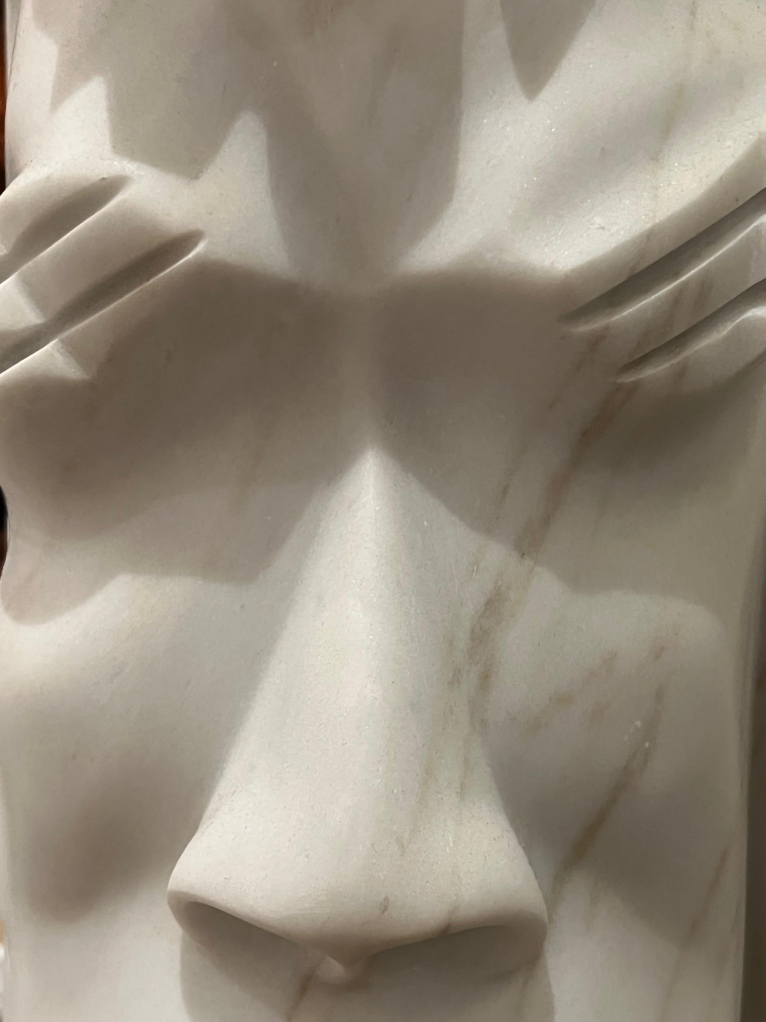 Escultura OBAKE SISTER, Mármol de Yule 1