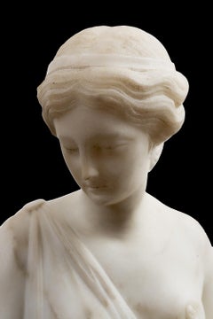 Pendule ancienne française Napoléon III en marbre statuaire blanc. Période 19sec.