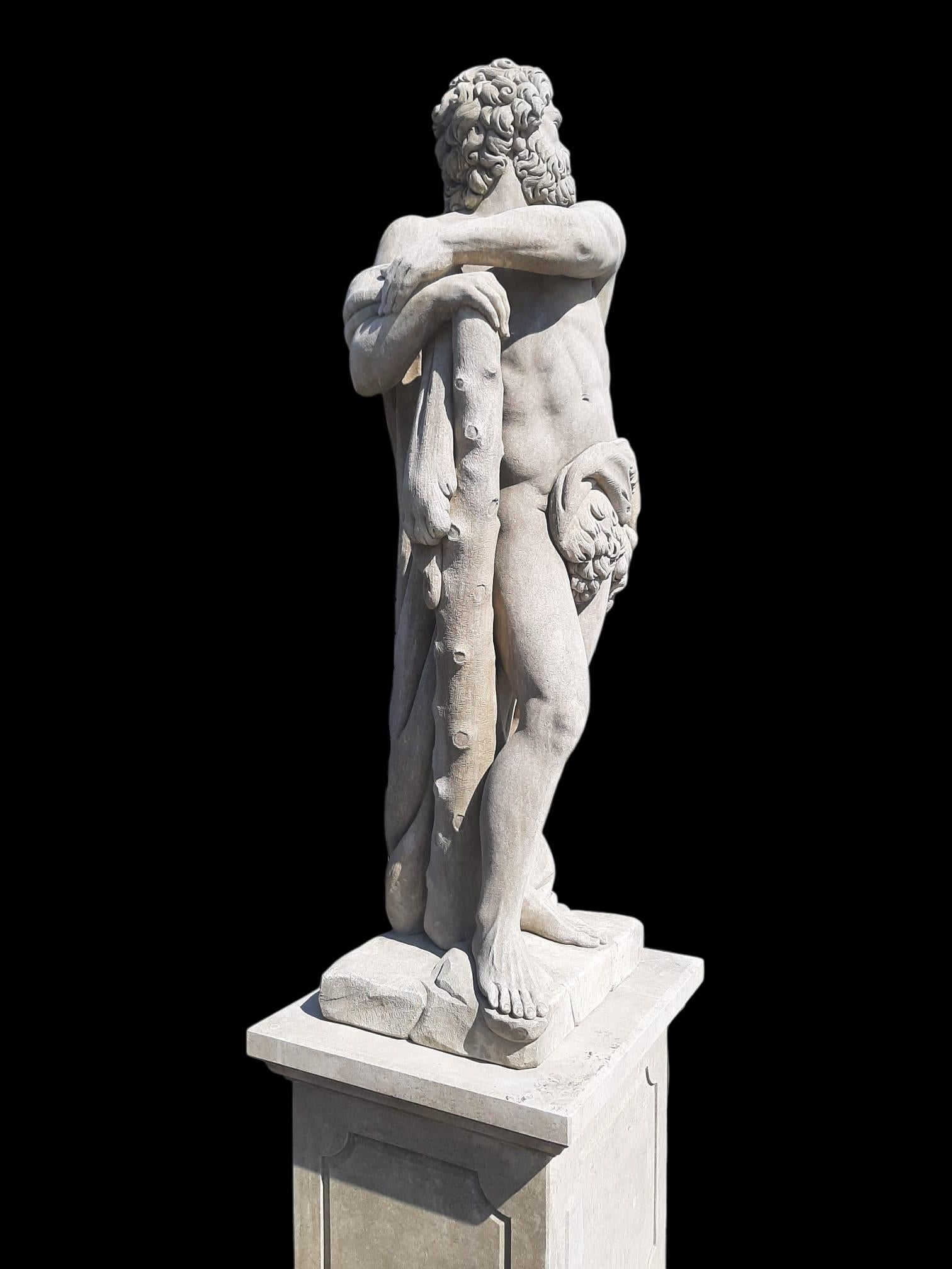 Sculptures de jardin italiennes en pierre du sujet mythologique d'Hercule en vente 6