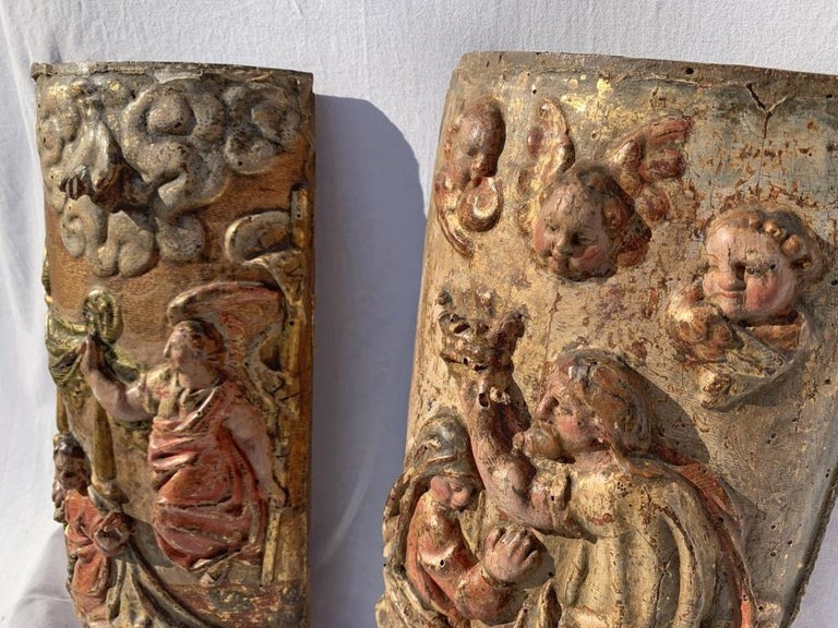 Pair of 17-18th century Italian wood sculptures - Virgin Reliefs - painted For Sale 5
