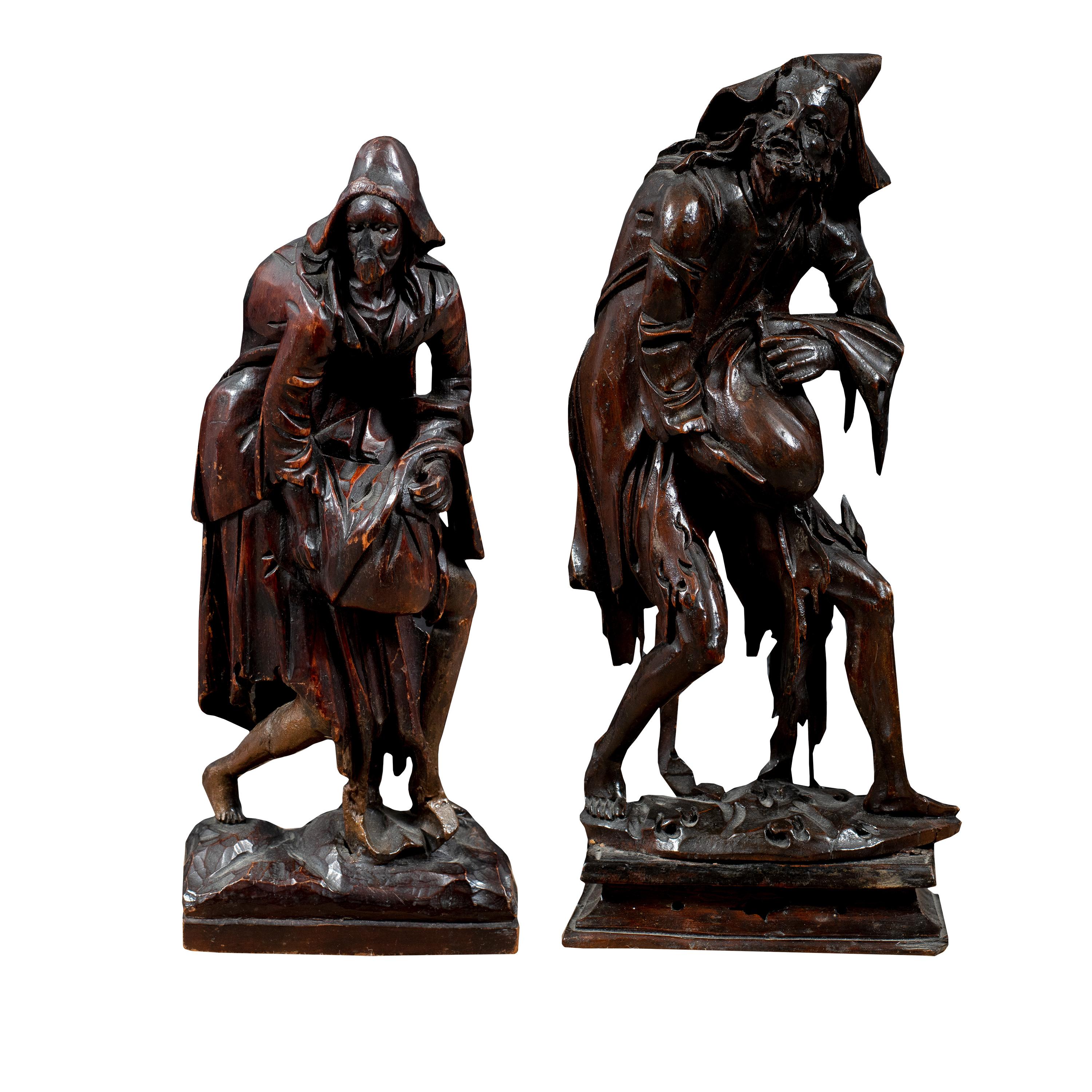 Unknown Figurative Sculpture - Pair of 18th century Venetian carved wood sculptures, beggar figures Venice