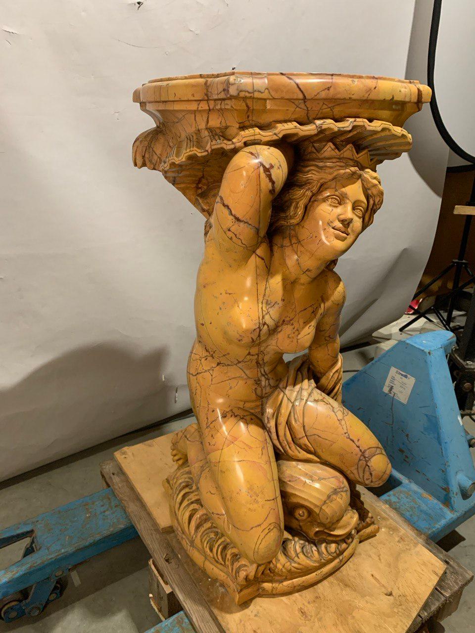 Paar barocke Skulpturen im Stil des 19. und 20. Jahrhunderts - Poseidon und Amphitrite (Braun), Figurative Sculpture, von Unknown