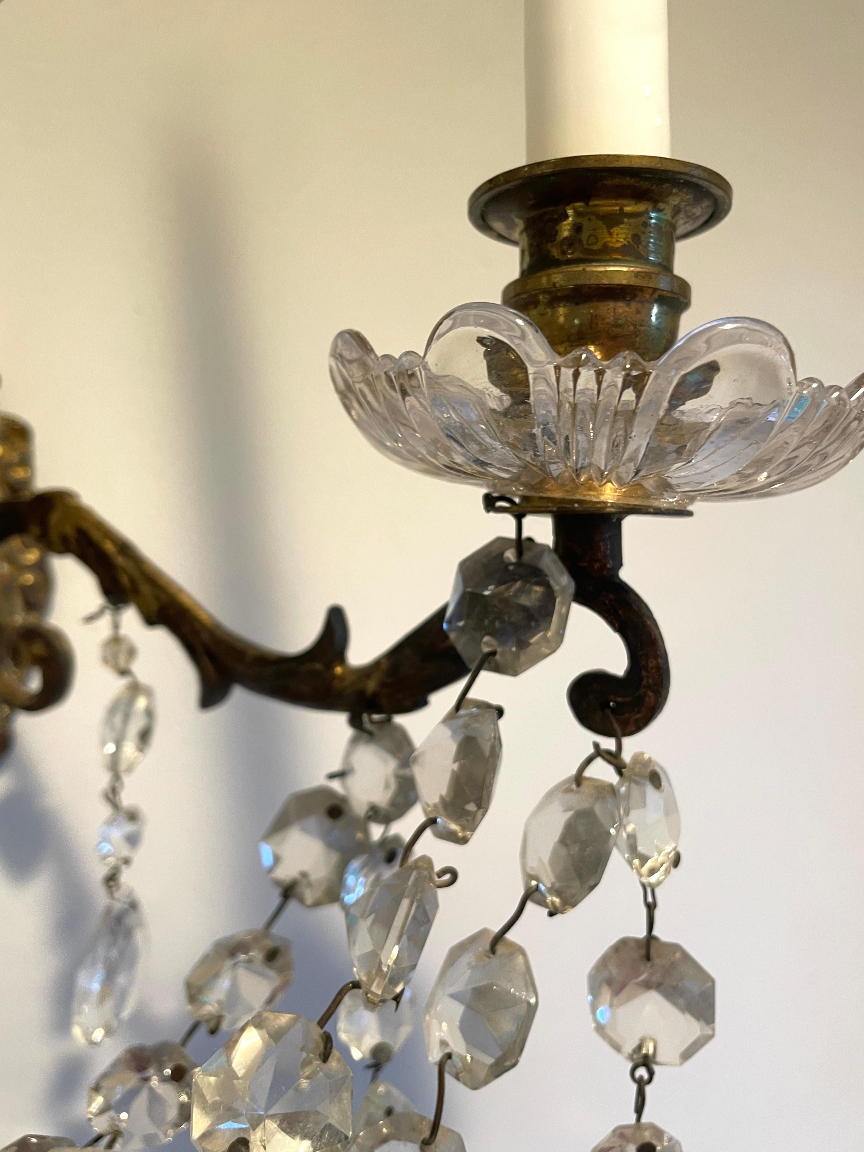 COPPIA di applique francesi del XIX secolo in ormolu e cristallo di rocca, antiche, dorate in vendita 6