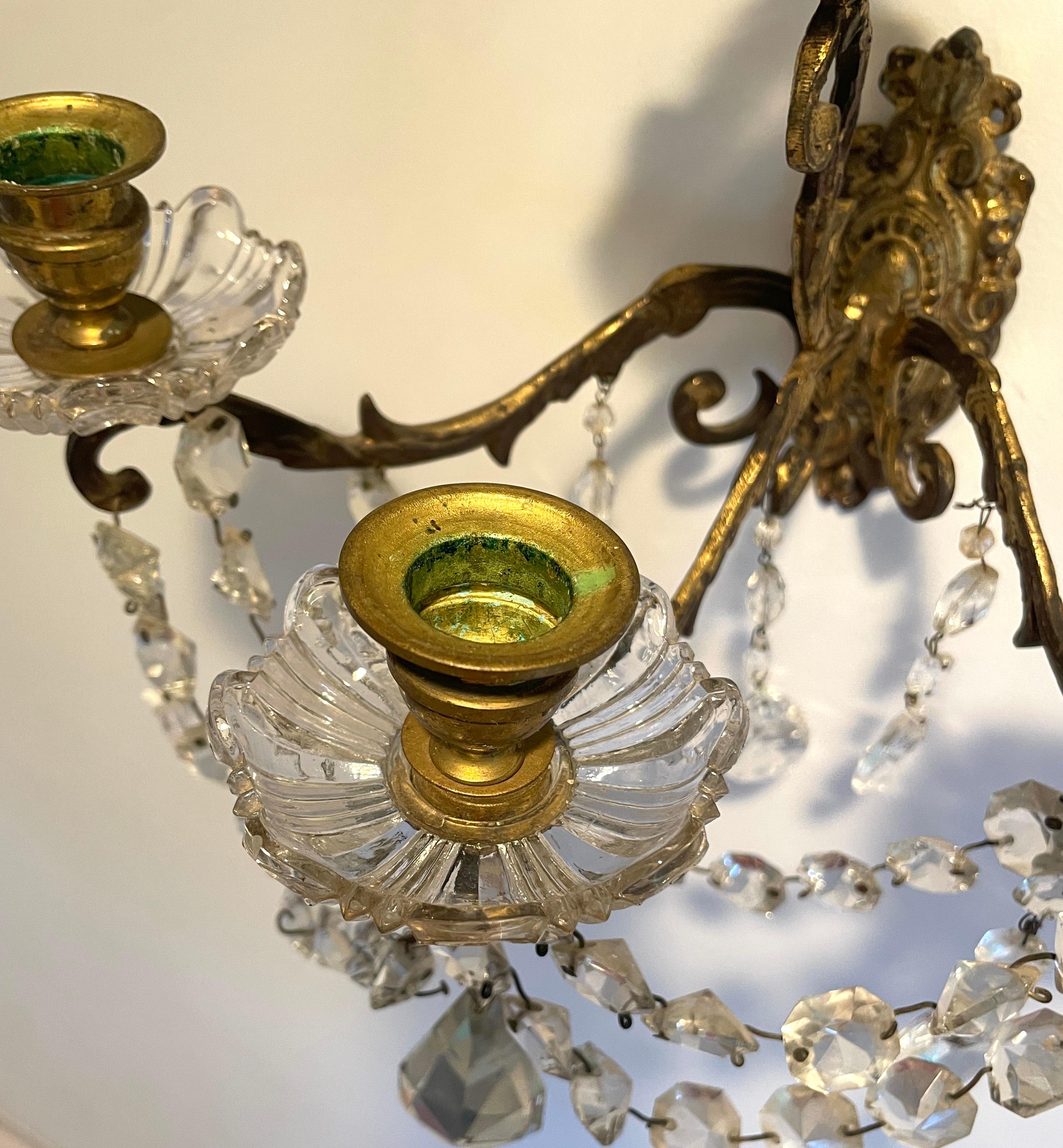 COPPIA di applique francesi del XIX secolo in ormolu e cristallo di rocca, antiche, dorate in vendita 10