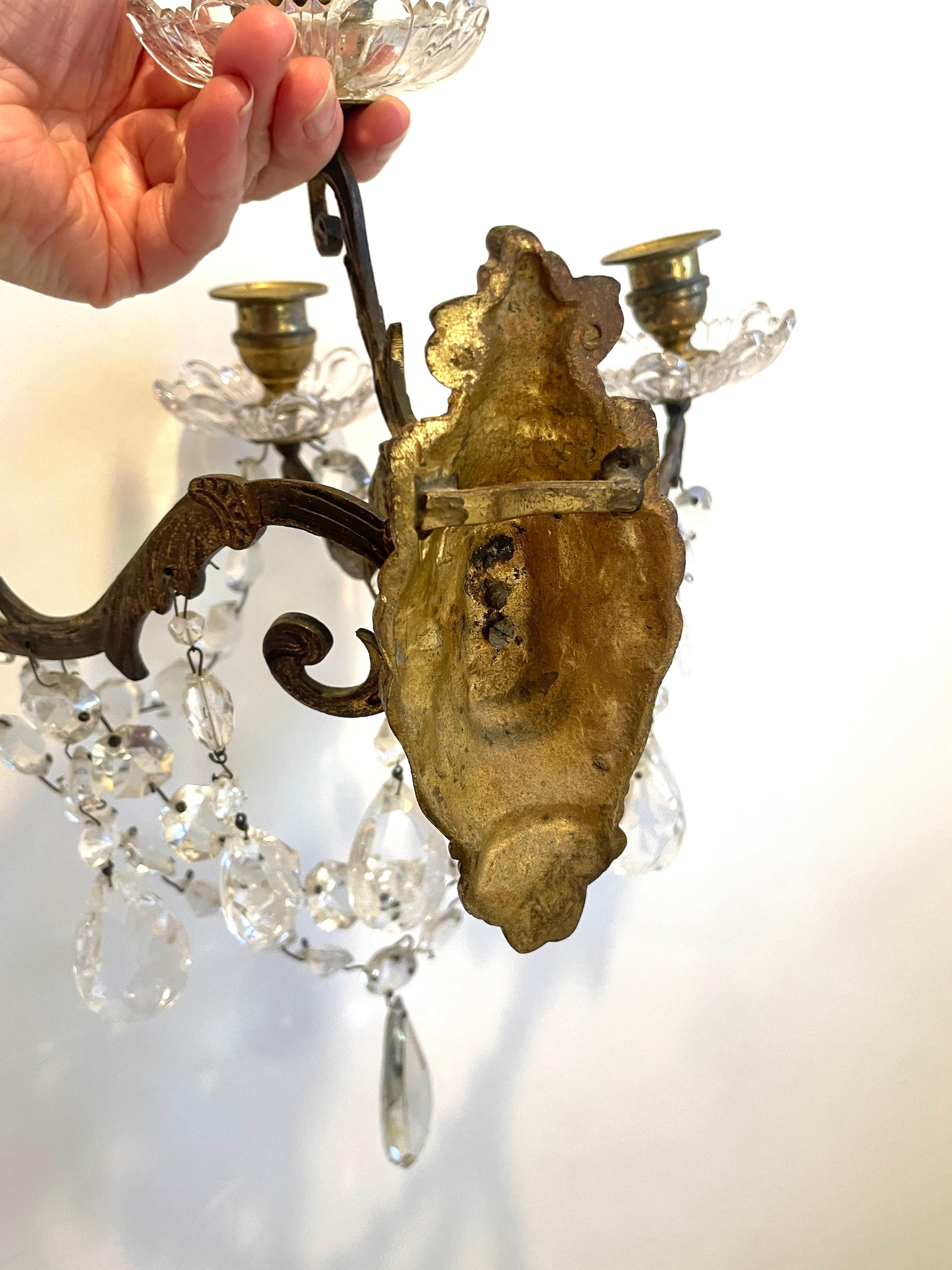 COPPIA di applique francesi del XIX secolo in ormolu e cristallo di rocca, antiche, dorate in vendita 12