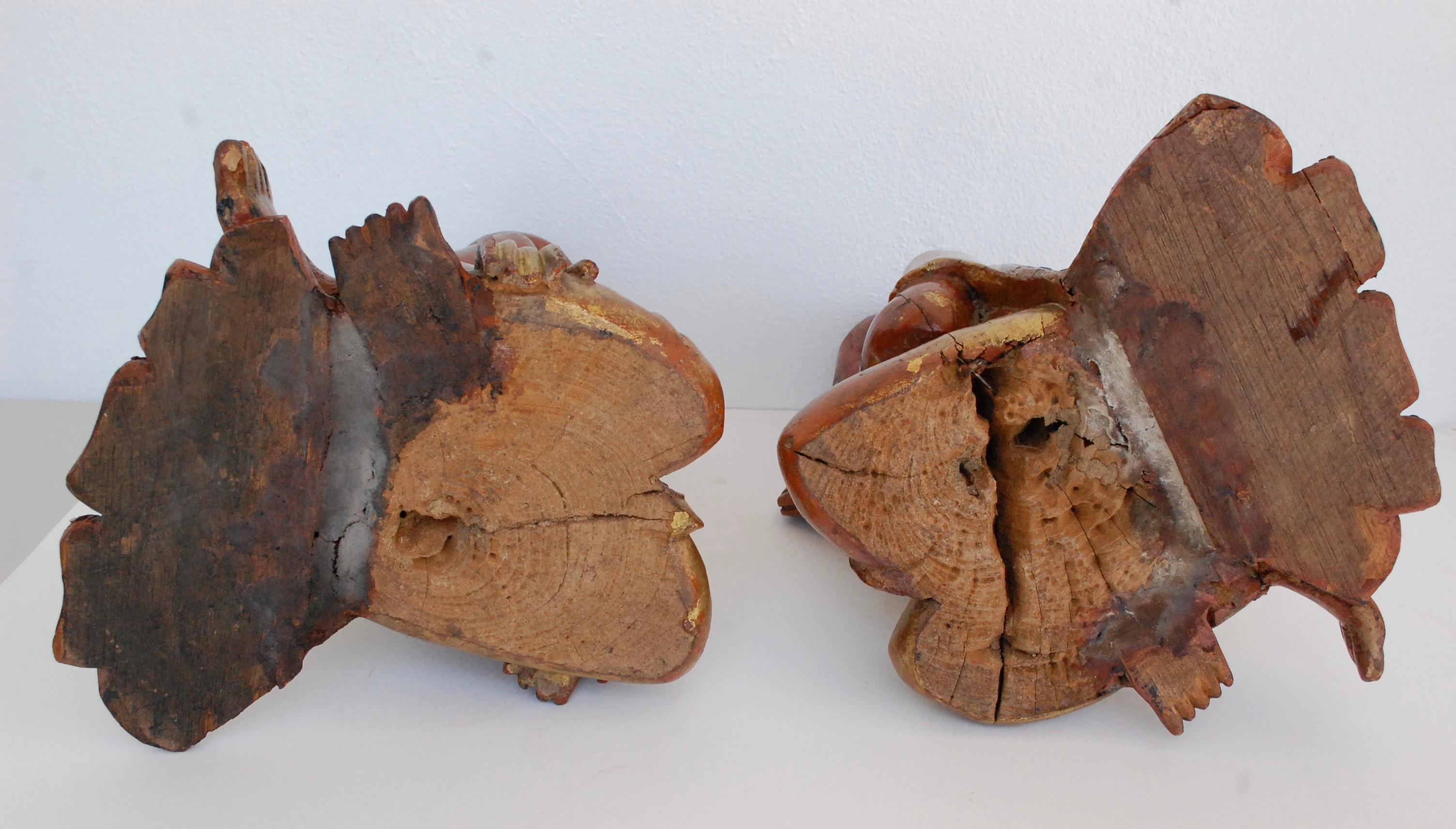 Pareja de Monjes Budistas de Madera Lacada en venta 1