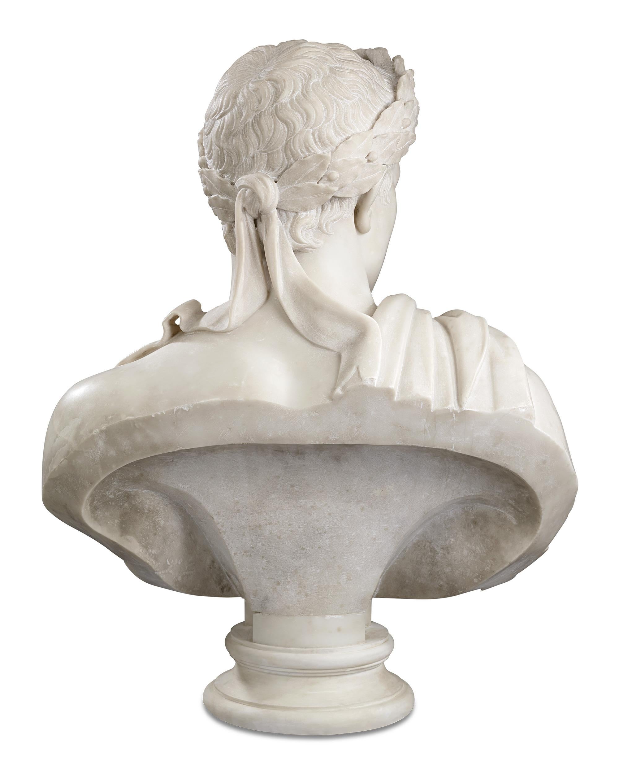 Pareja de bustos de mármol de Carrara del emperador Napoleón y la emperatriz María Luisa en venta 1