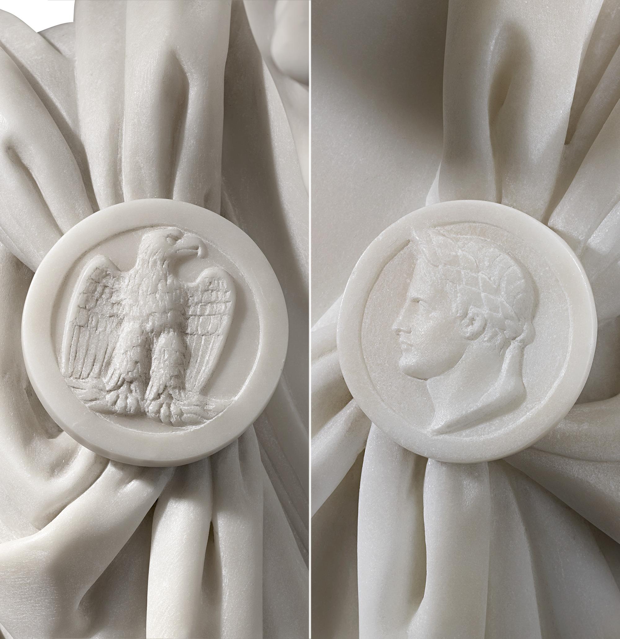 Pareja de bustos de mármol de Carrara del emperador Napoleón y la emperatriz María Luisa en venta 5