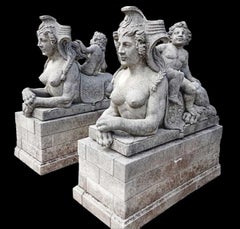 Pareja de excepcionales estatuas italianas de esfinge de piedra caliza