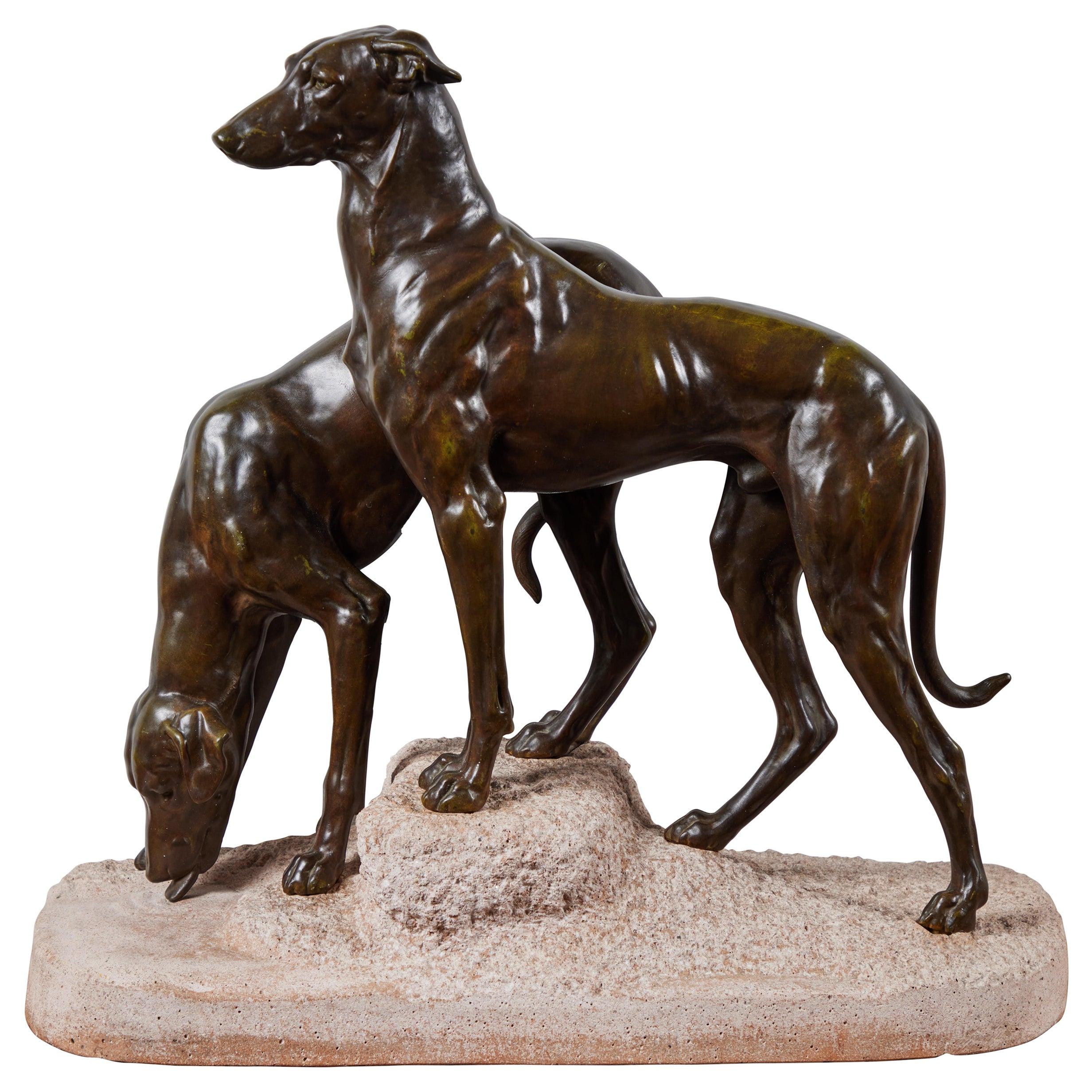 Paire de chiens de chasse français en bronze moulé - Sculpture de Unknown