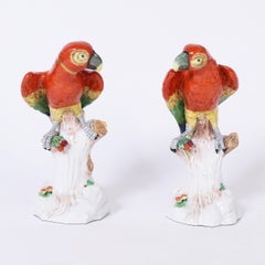 Pareja de Loros de Porcelana Alemana Firmados Dresden