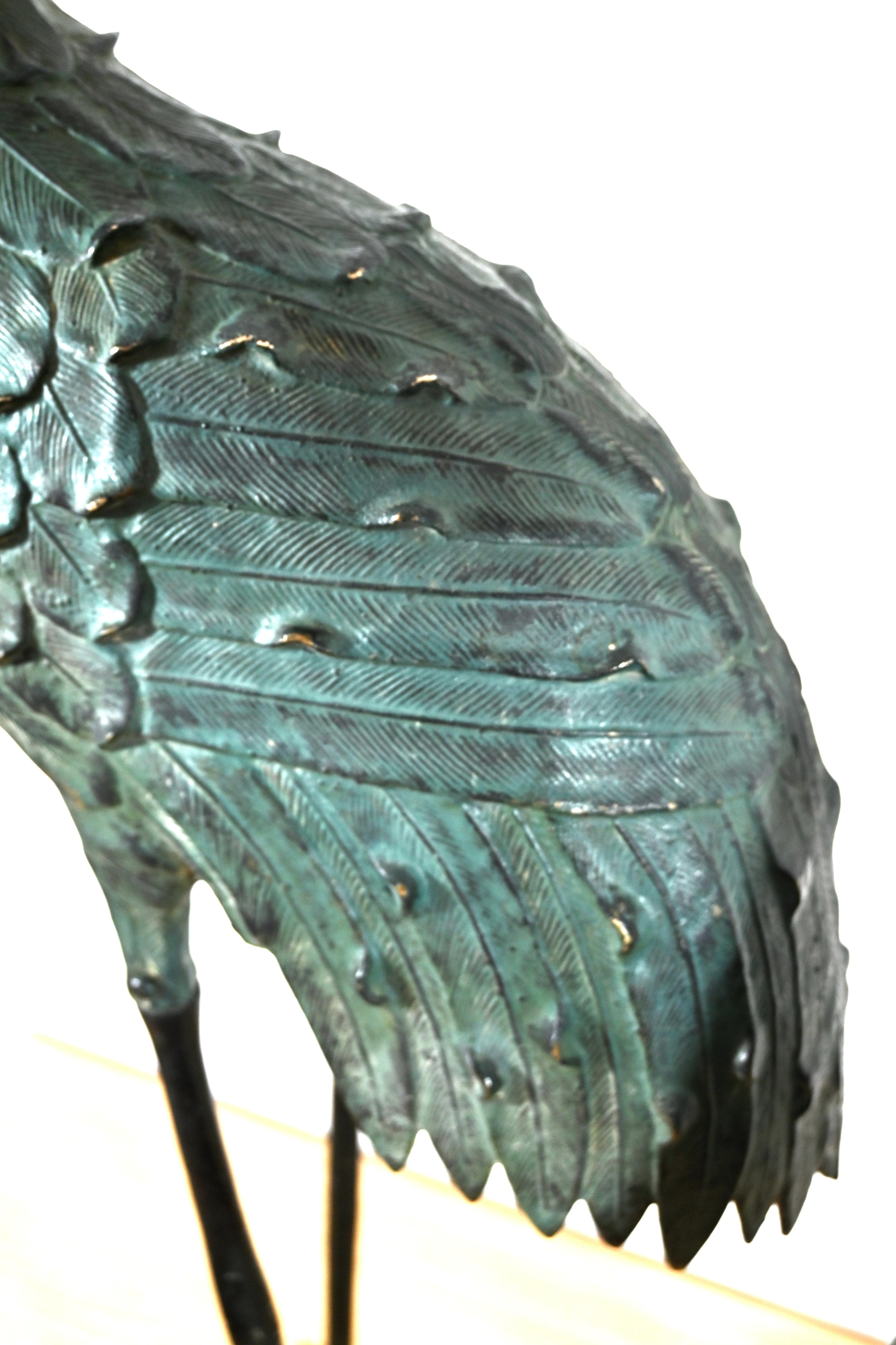 Pareja de garzas en bronce cincelado con pátina verde, S. XX (1960) en venta 1