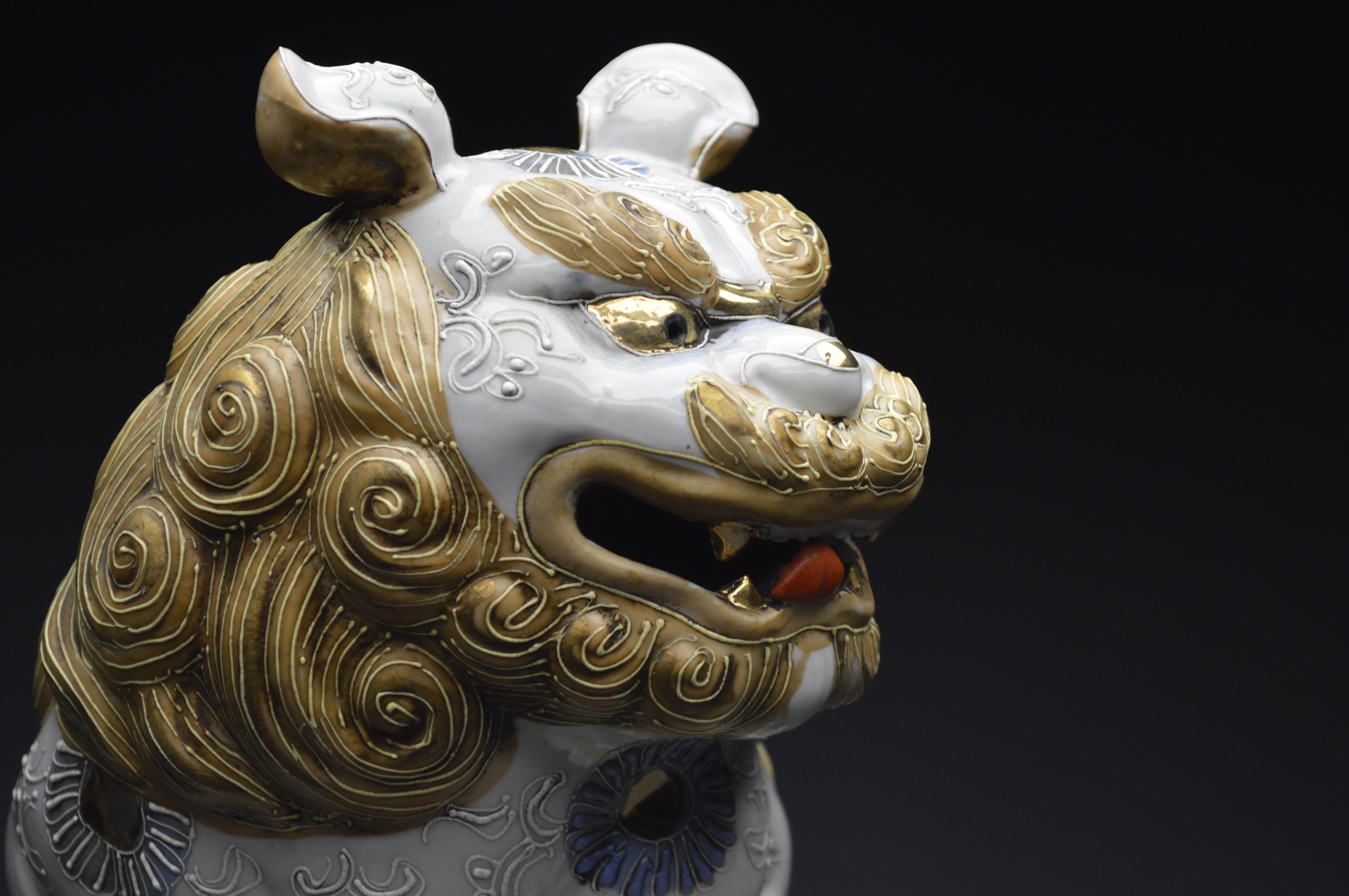 Pair of Japanese Buddhist, Meiji Period Foo-Dogs from the Satsuma Kilns, 19th C. For Sale 6