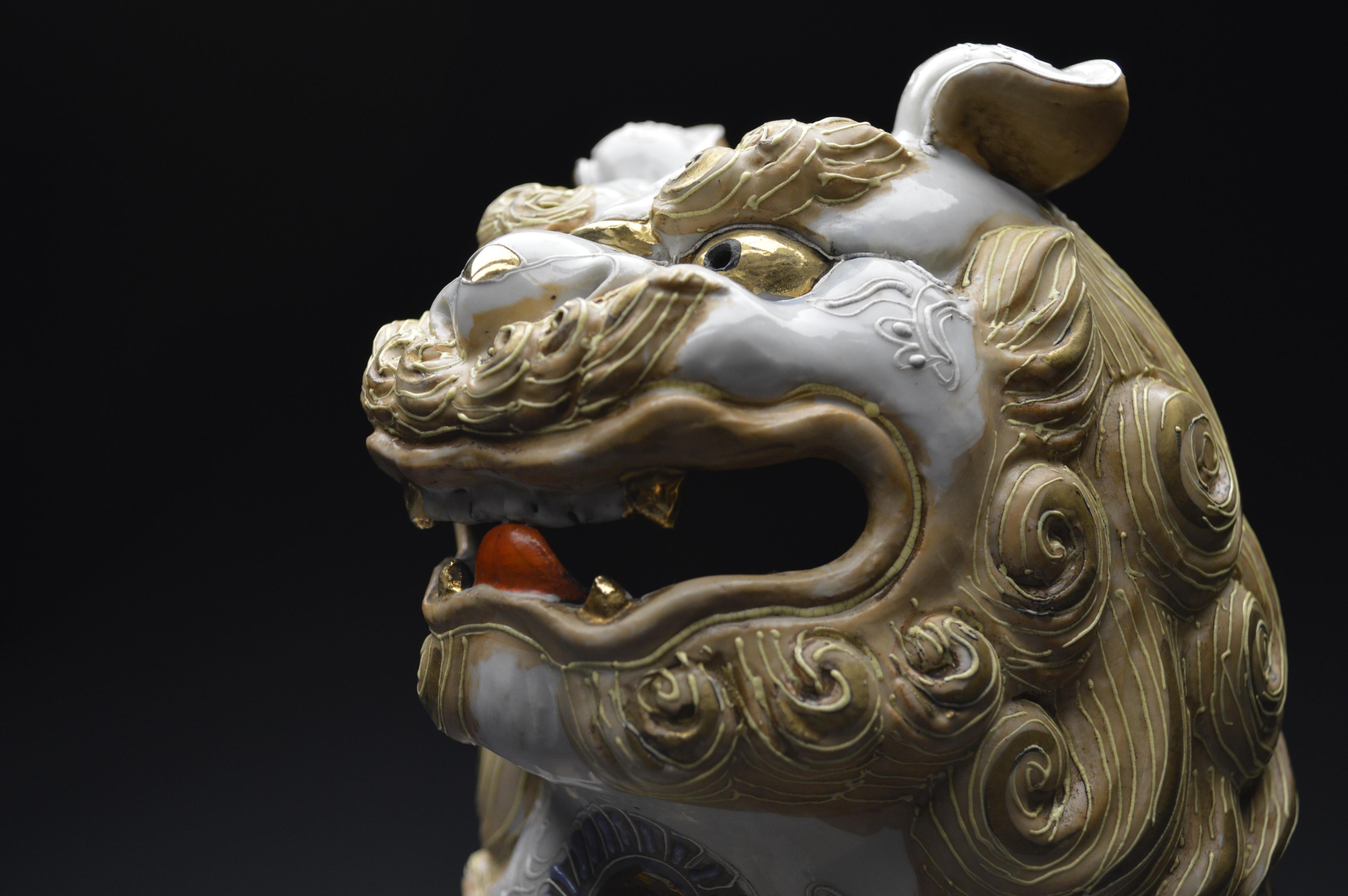 Pair of Japanese Buddhist, Meiji Period Foo-Dogs from the Satsuma Kilns, 19th C. For Sale 7