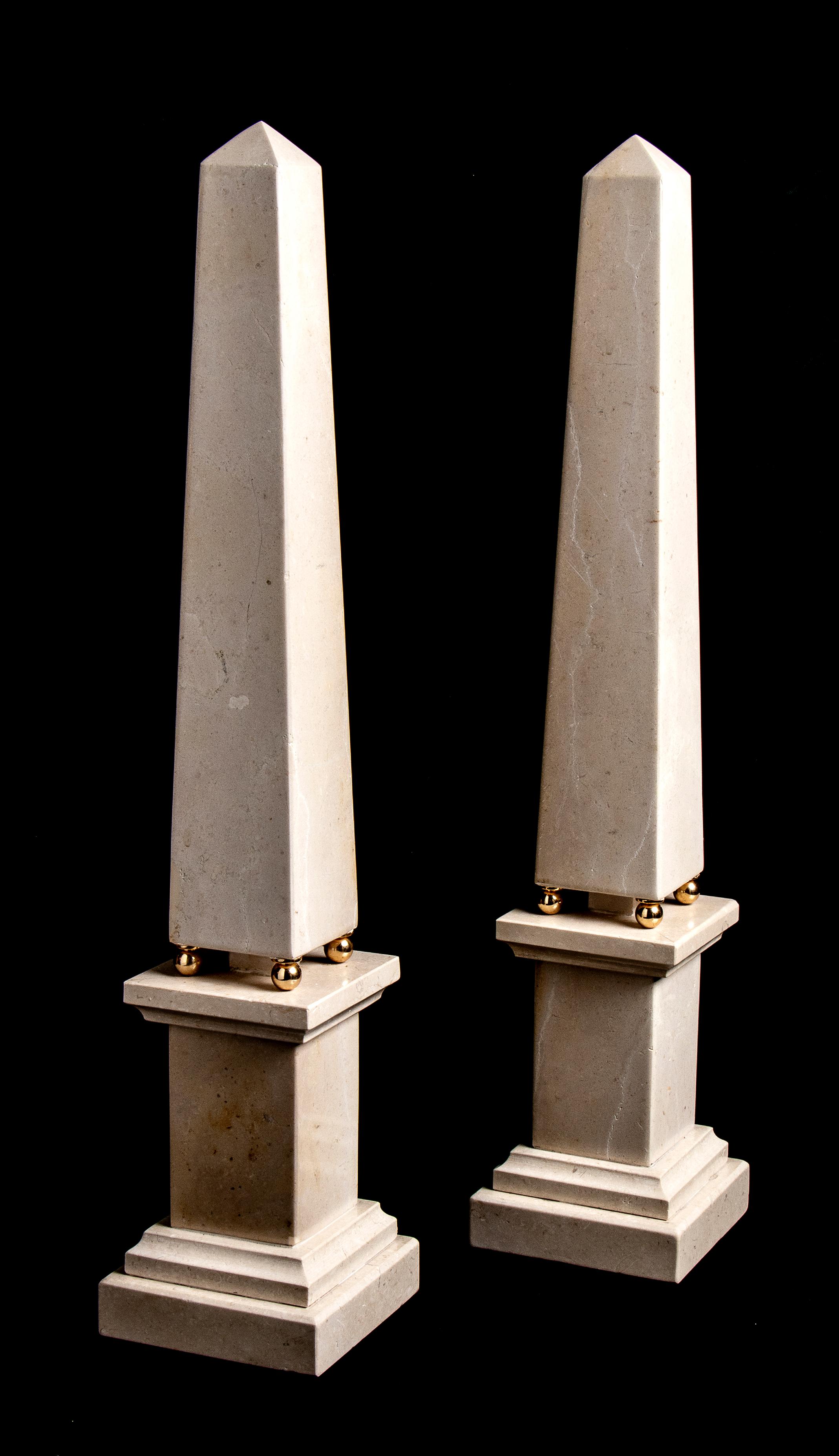Pair of Vintage Sculptures White Marble Gold Bronze Obelisks Italian Vintage 2