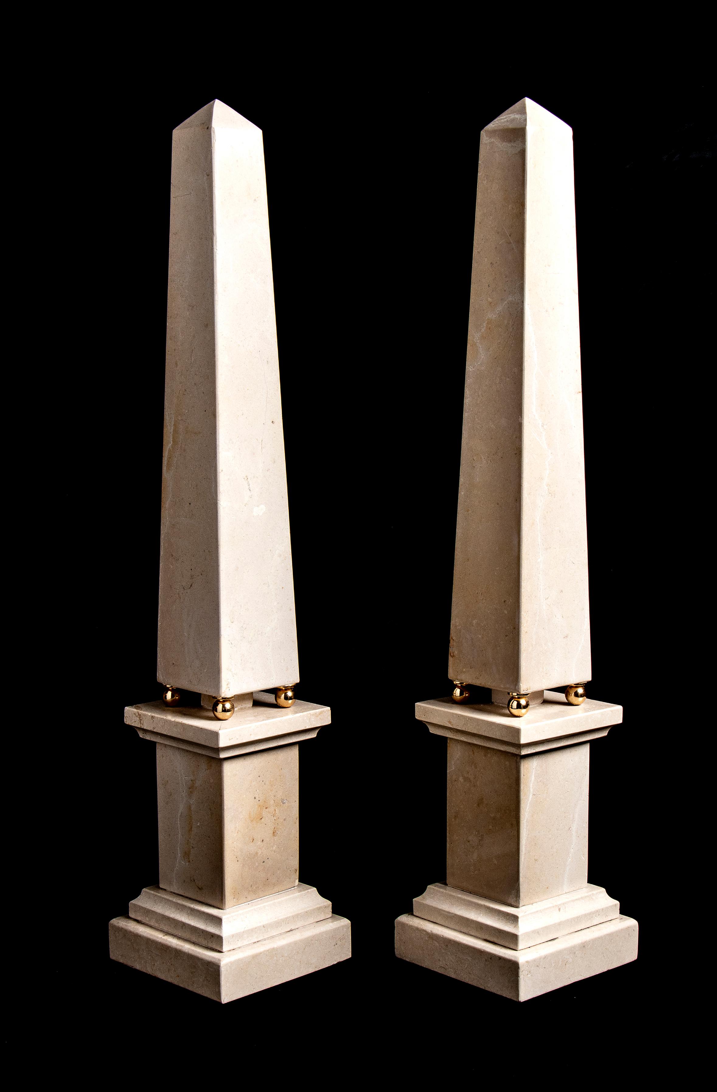 Pair of Vintage Sculptures White Marble Gold Bronze Obelisks Italian Vintage 4