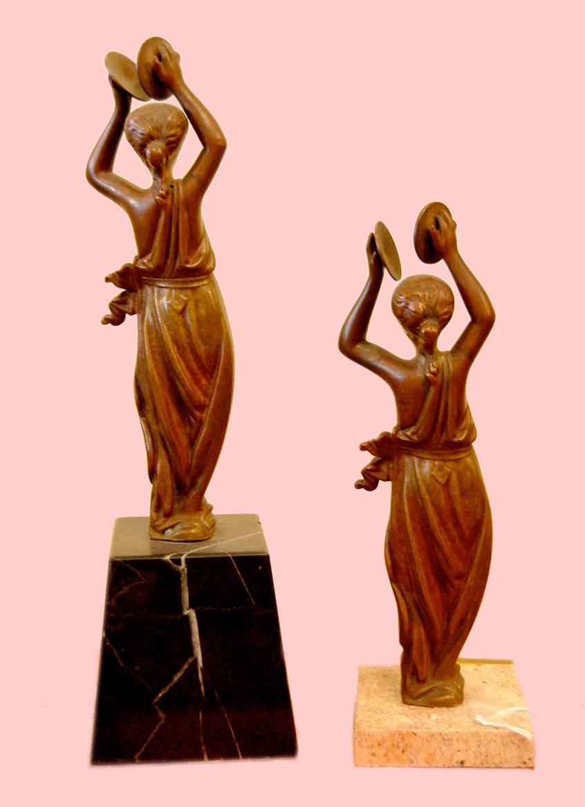 Pair of orientalist sculptures; bronze - Gold Figurative Sculpture by Unknown