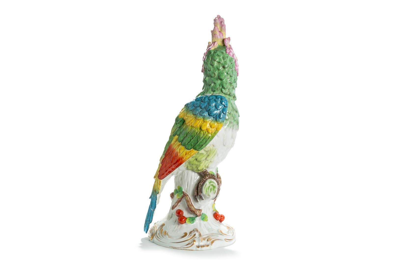 Pareja de loros, Meissen - Figurative Sculpture Beige de Unknown