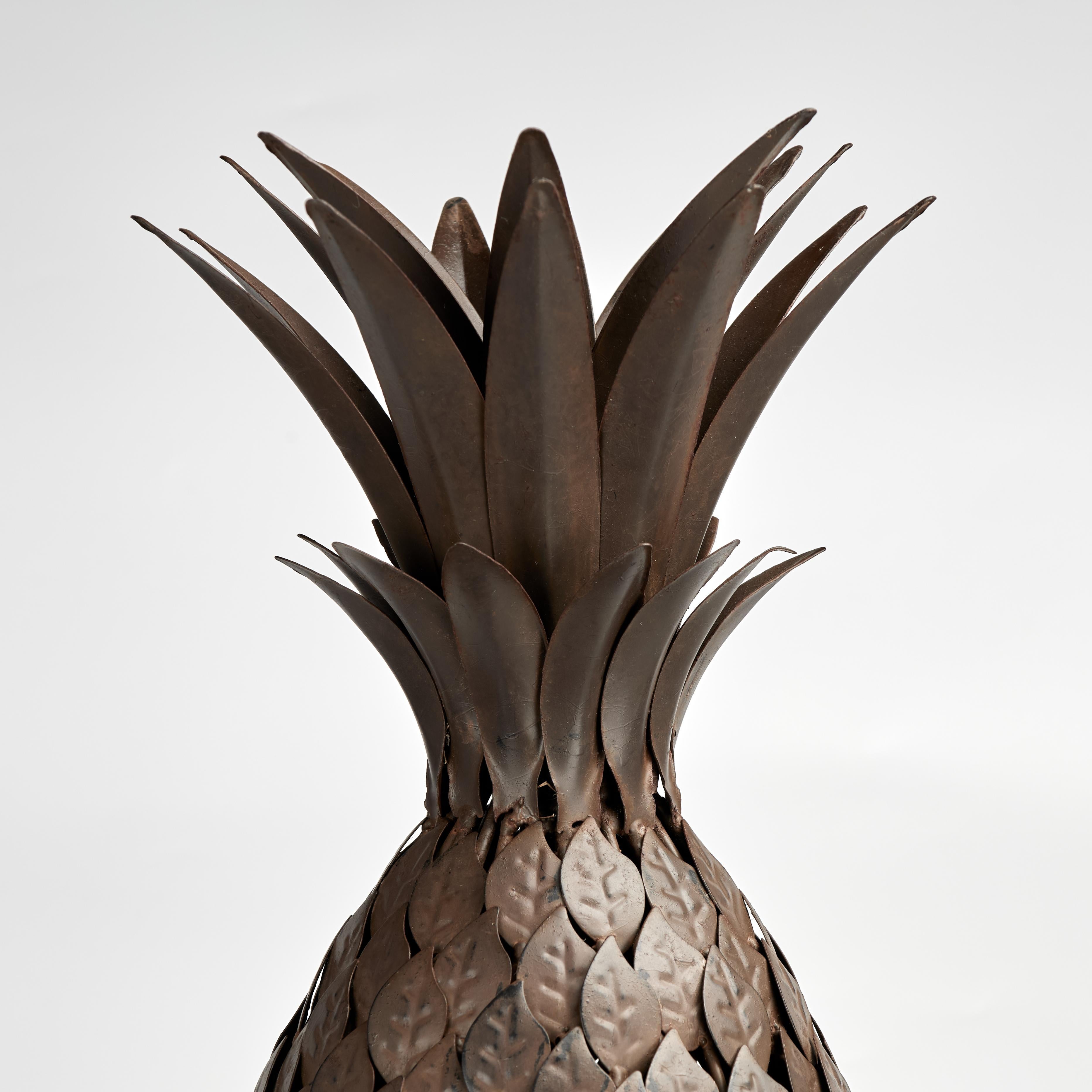 Coppia di sculture di ananas vintage in metallo - Figurative Sculpture Grigio di Unknown