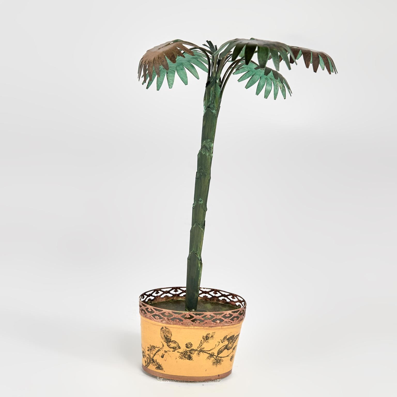 Pair of Vintage Neoclassic Italian Tole Palm Tree Garnitures or Sculptures For Sale 1