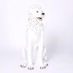 Paar weiße Terrakotta-Löwen-Skulpturen